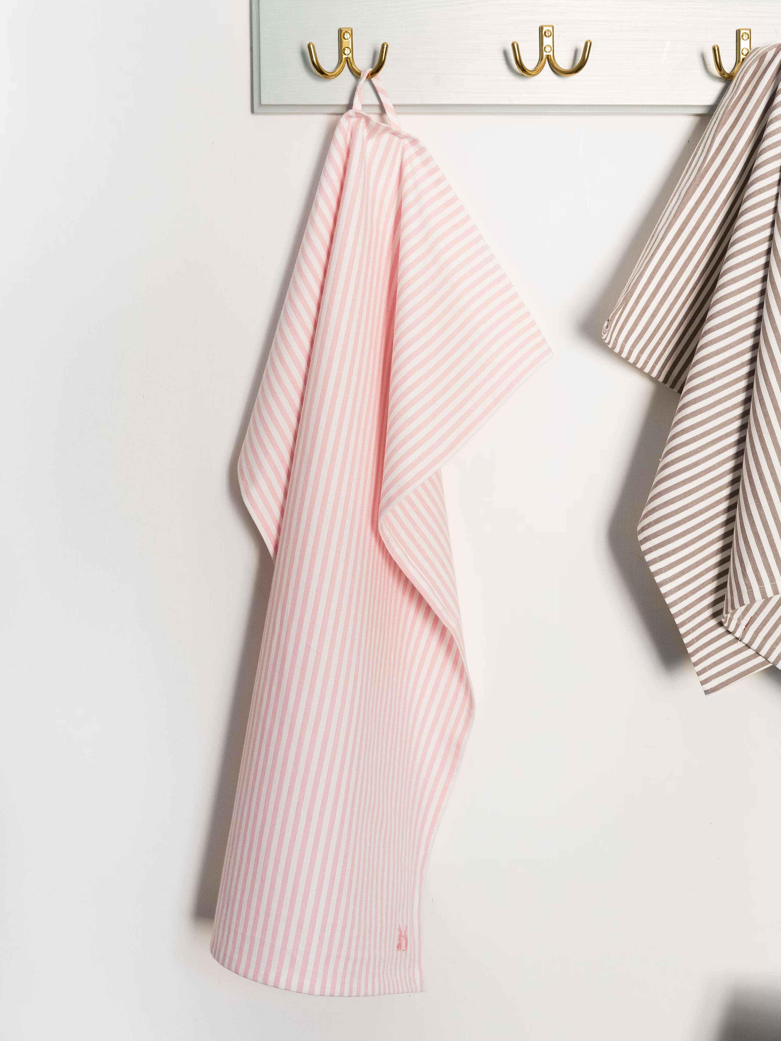 hanging kitchentowel