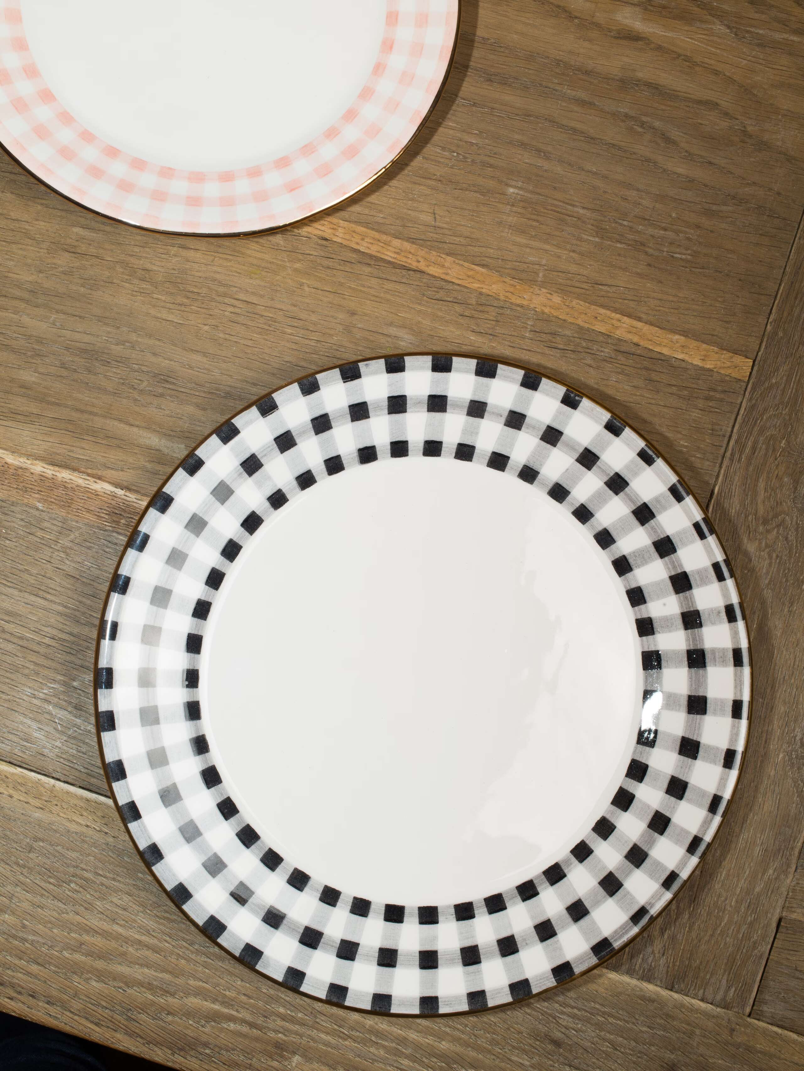 plate on table 