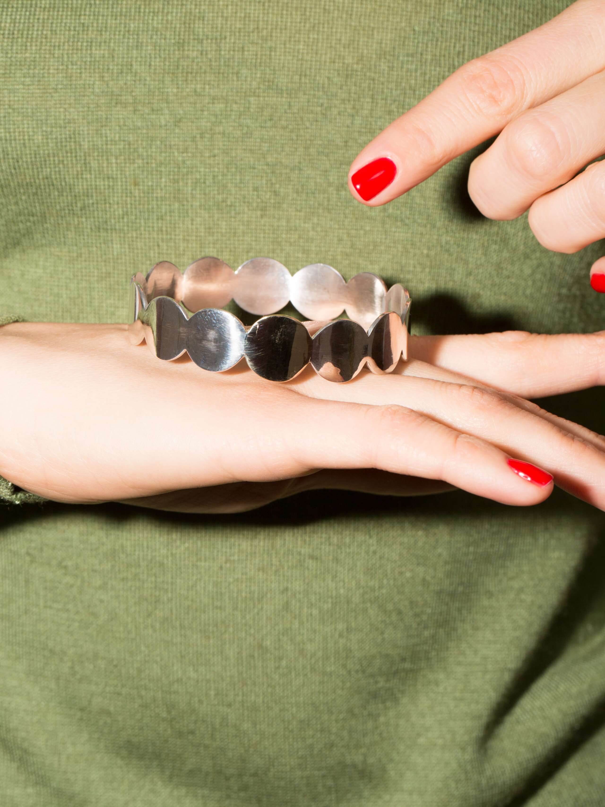 globe bangle