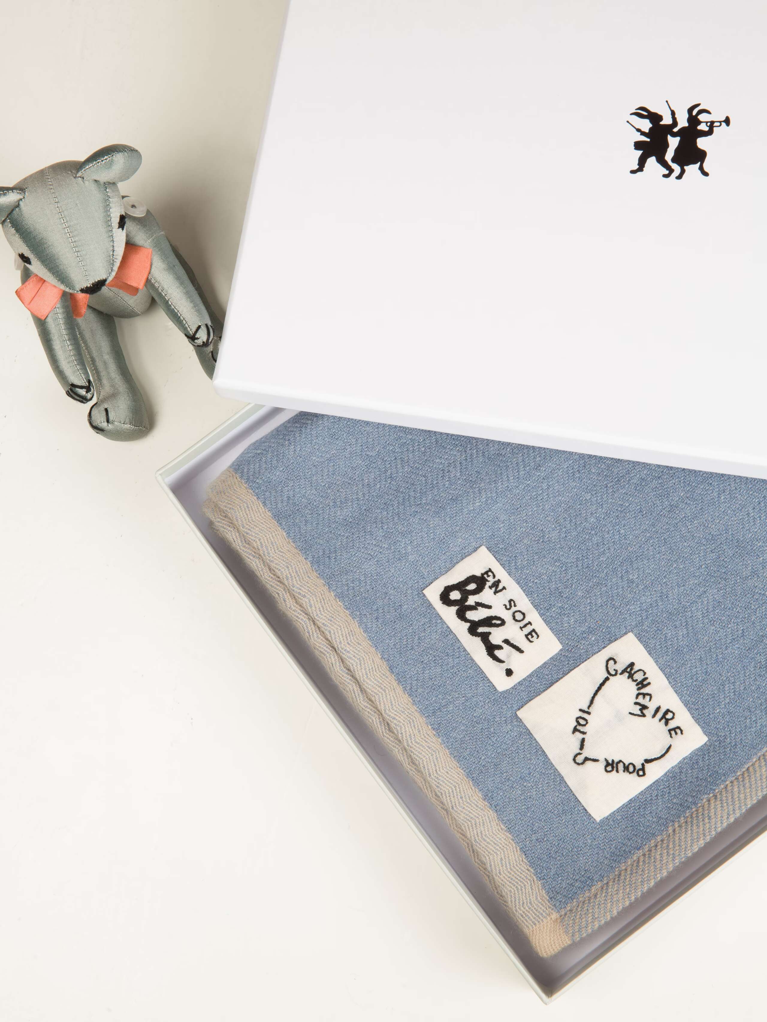 cashmere detail 