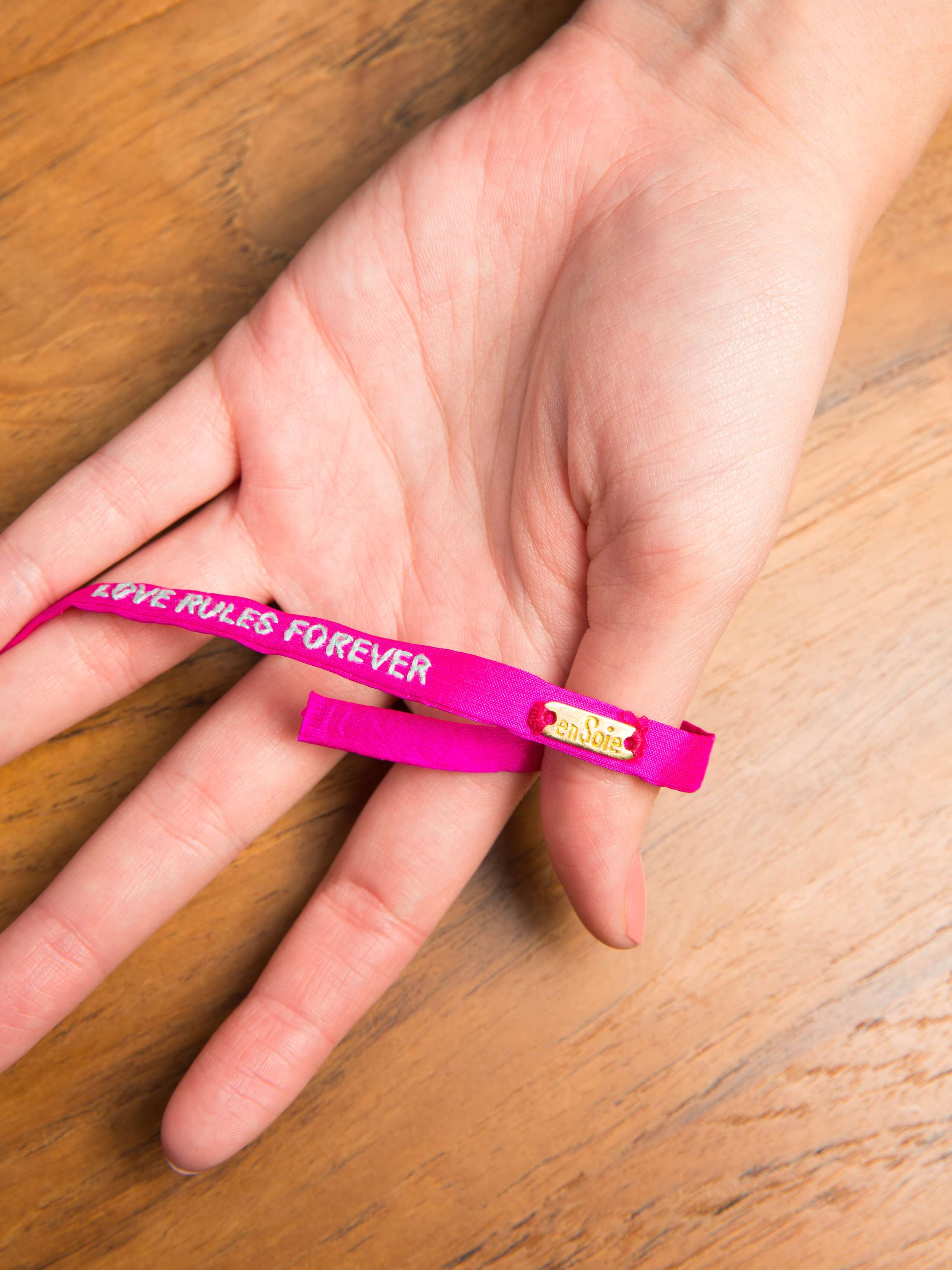 lrf silkbracelet 