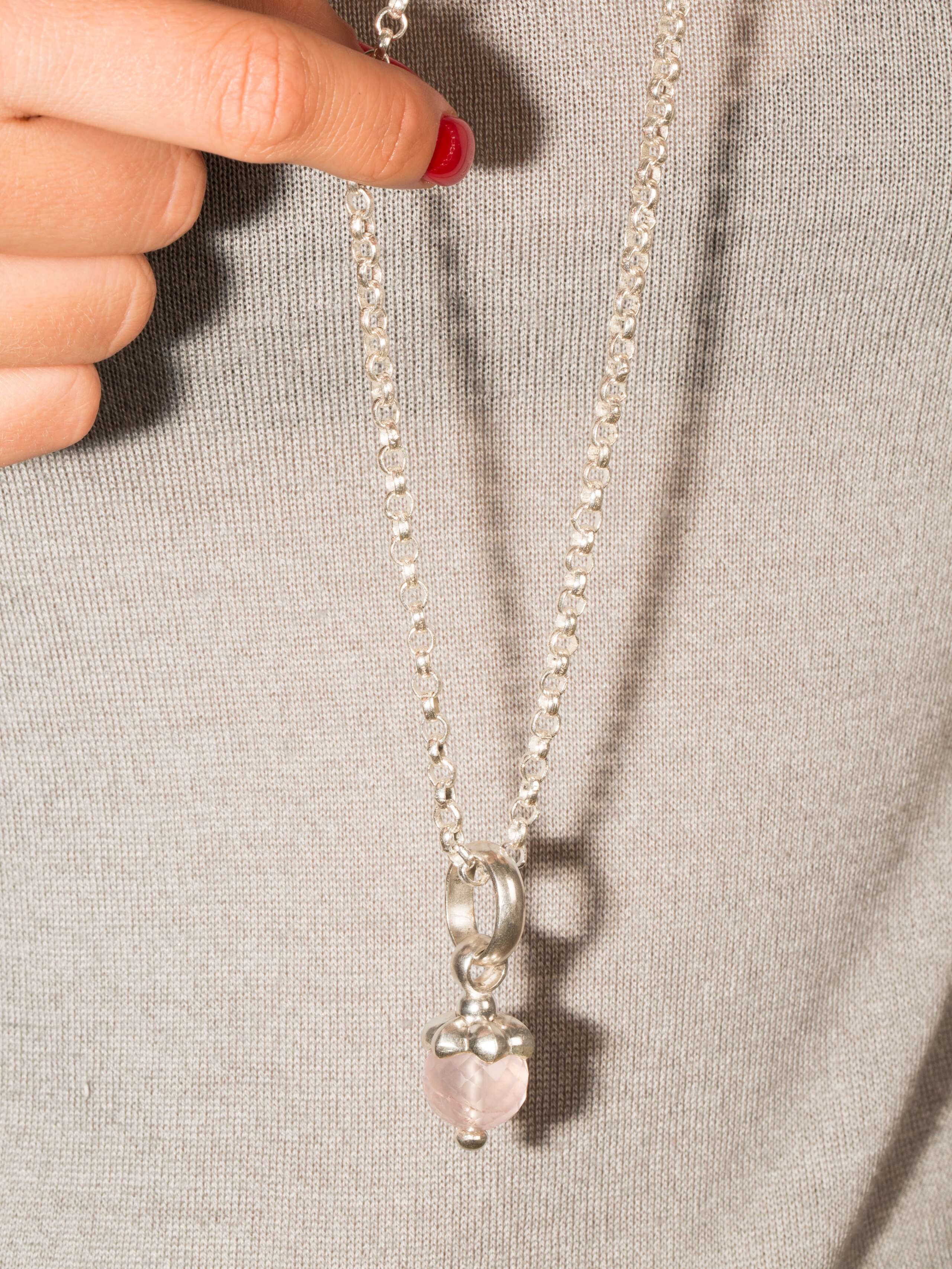 rose quartz pendant 
