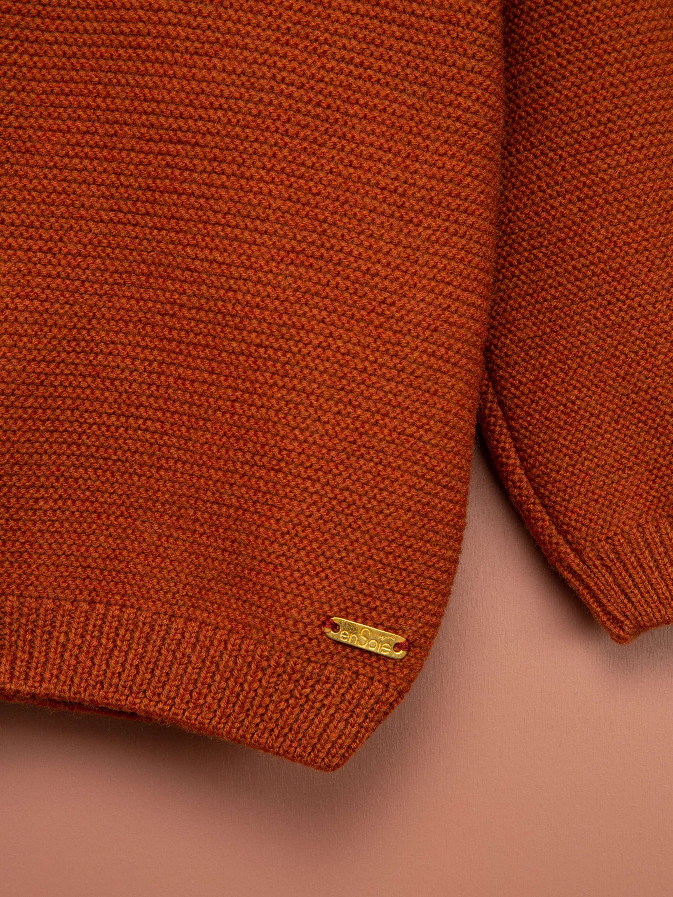 knitted sweater 