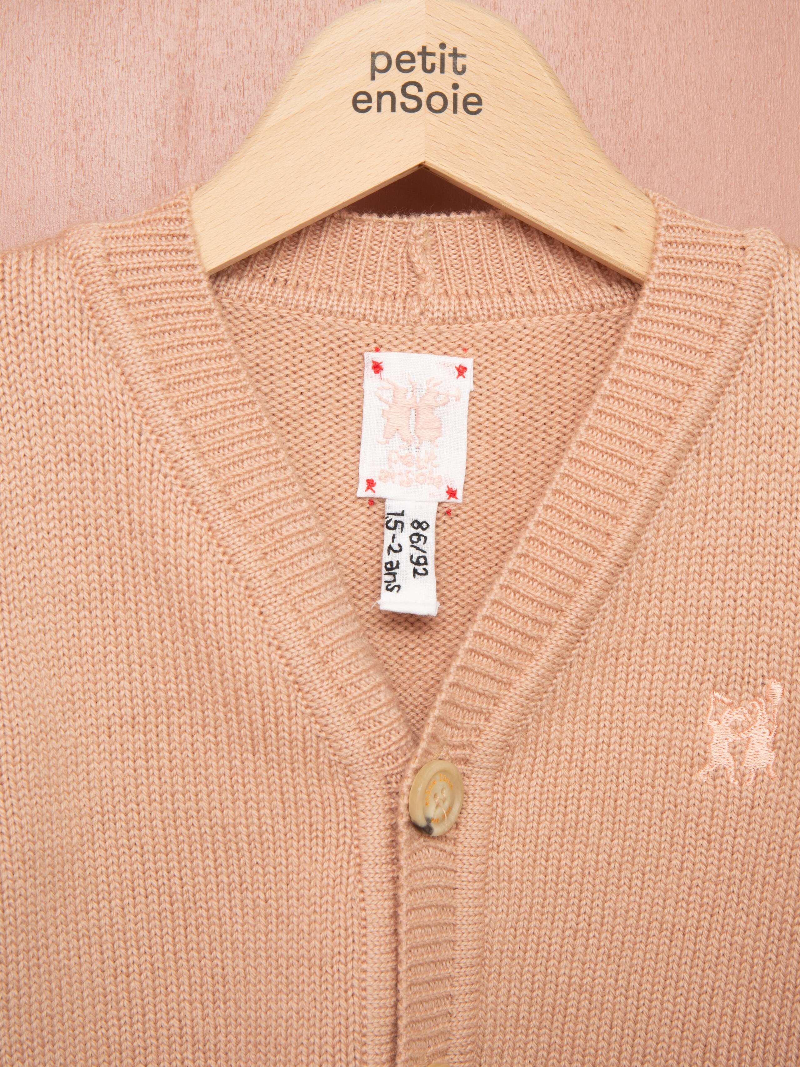 knitted cardigan 