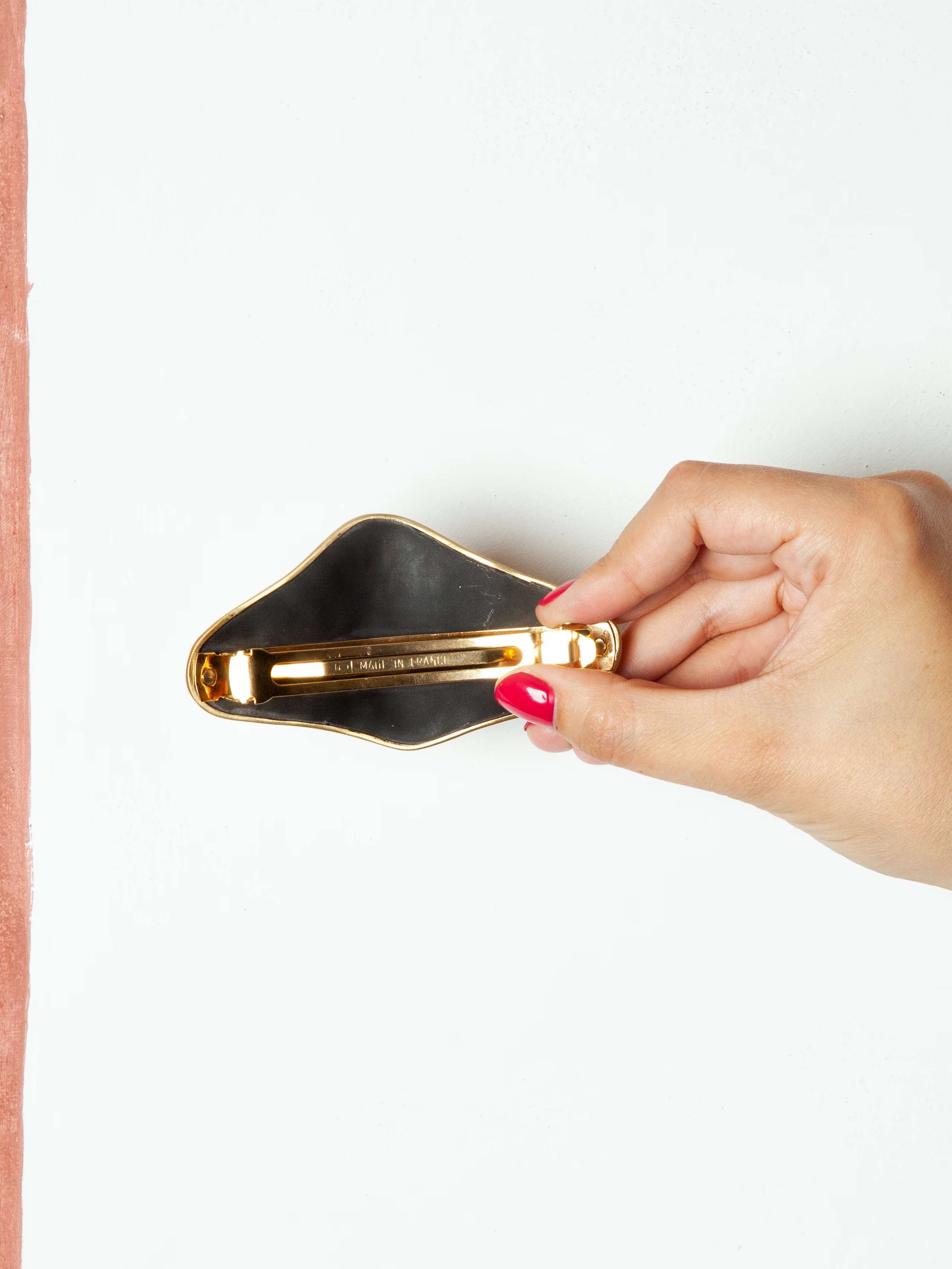 Shape hair clip 