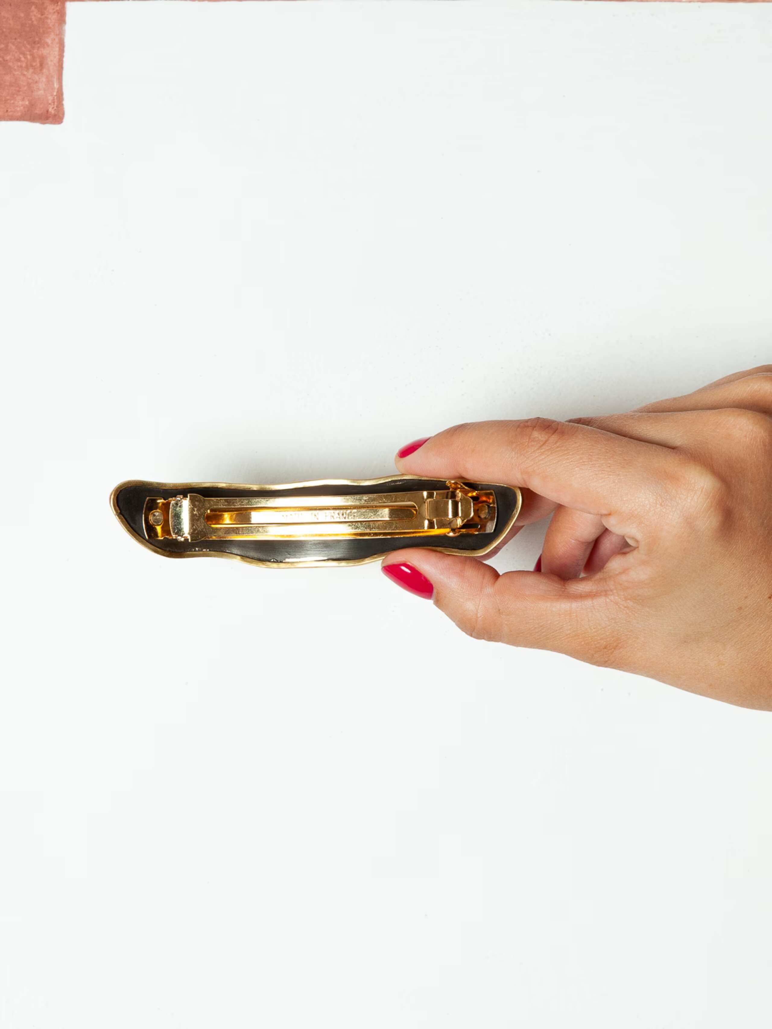 Shape hair clip 