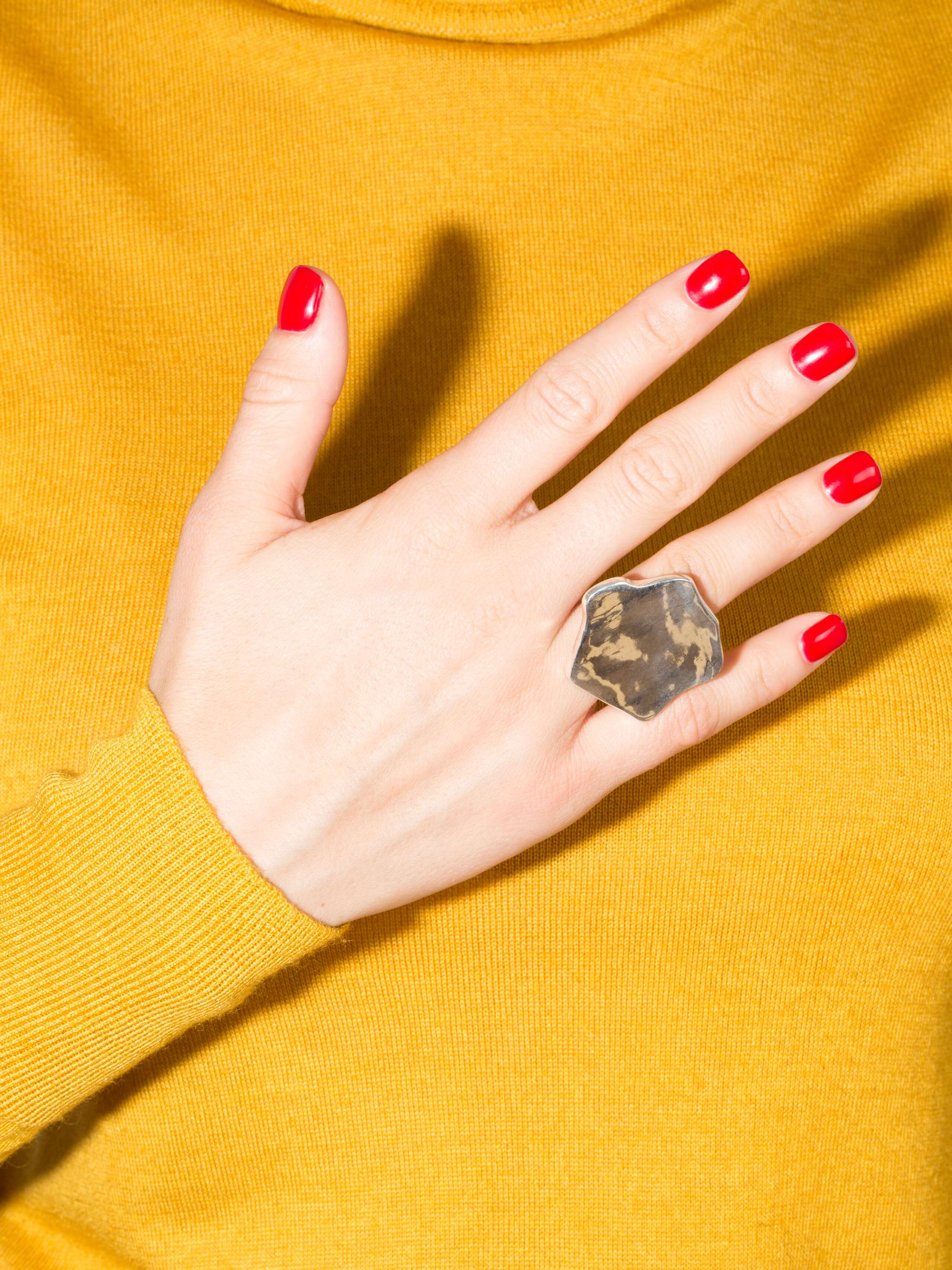 amorph ring 