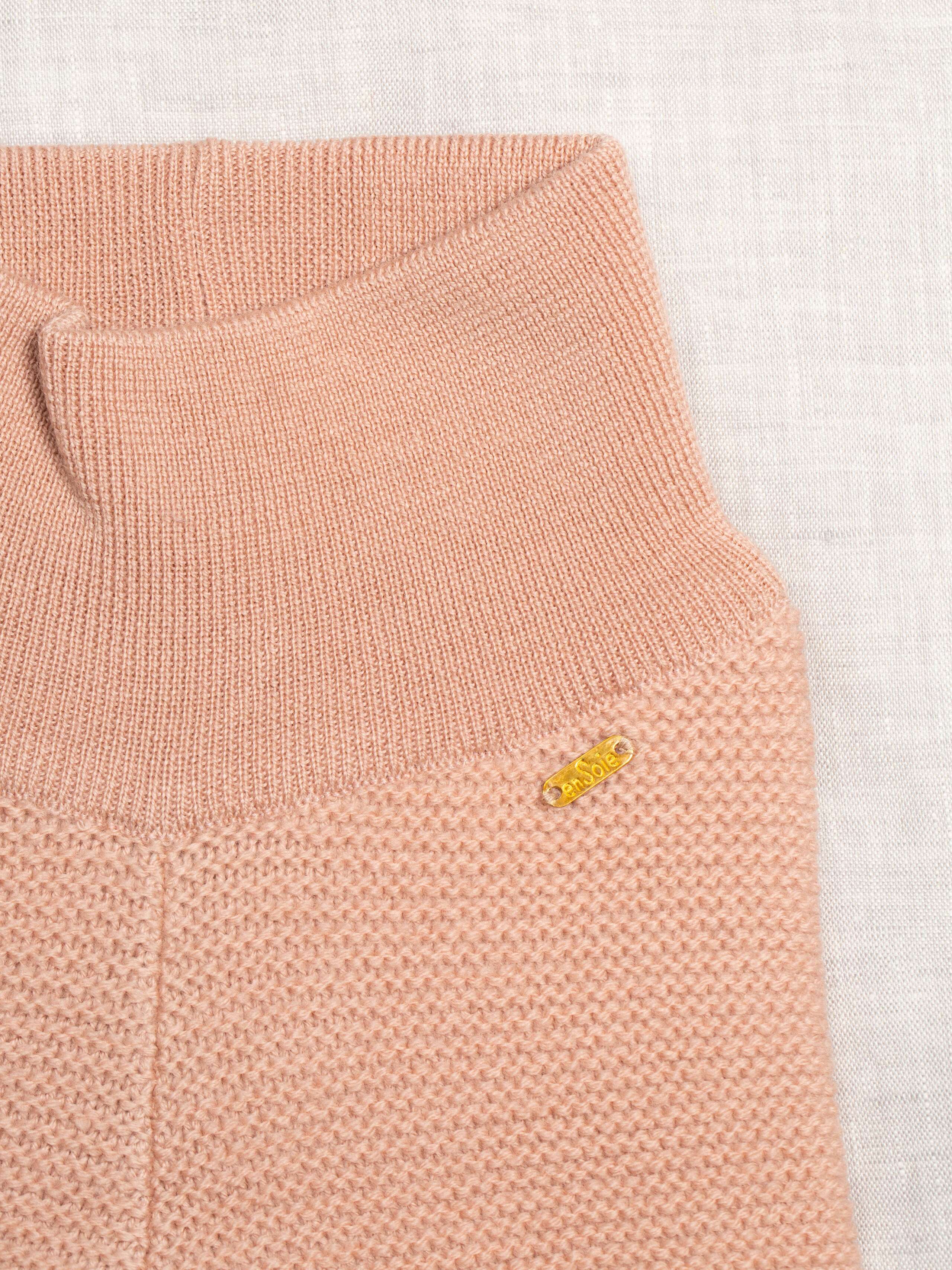 Knitted baby leggings 