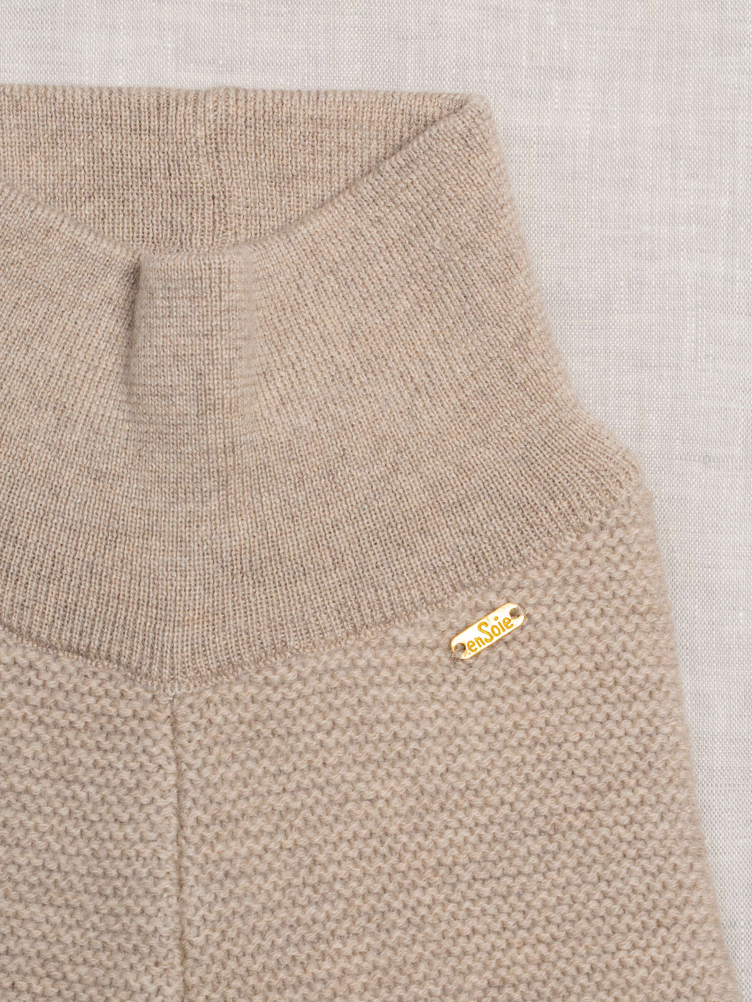 Knitted baby leggings 