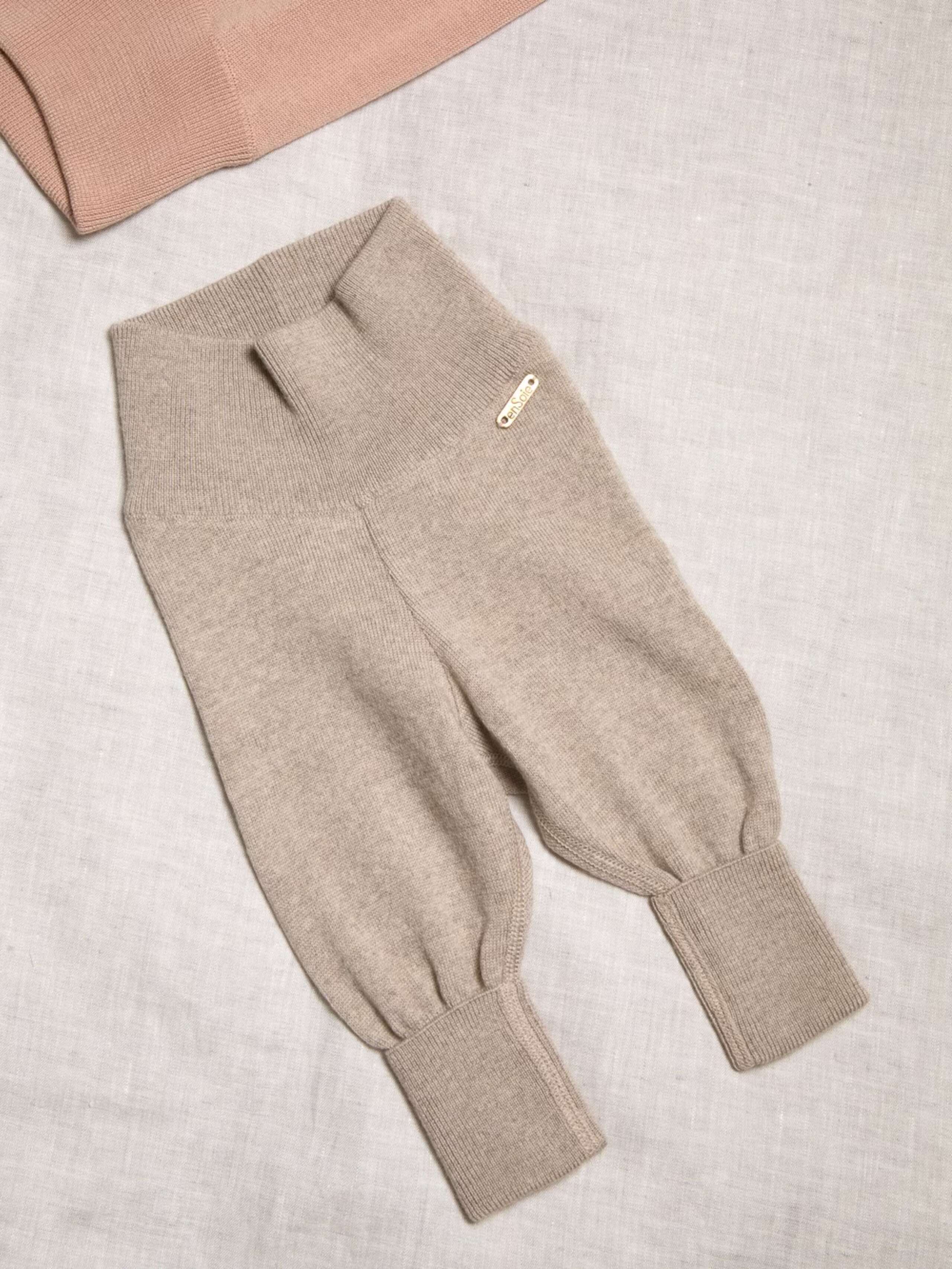 Knitted baby leggings 