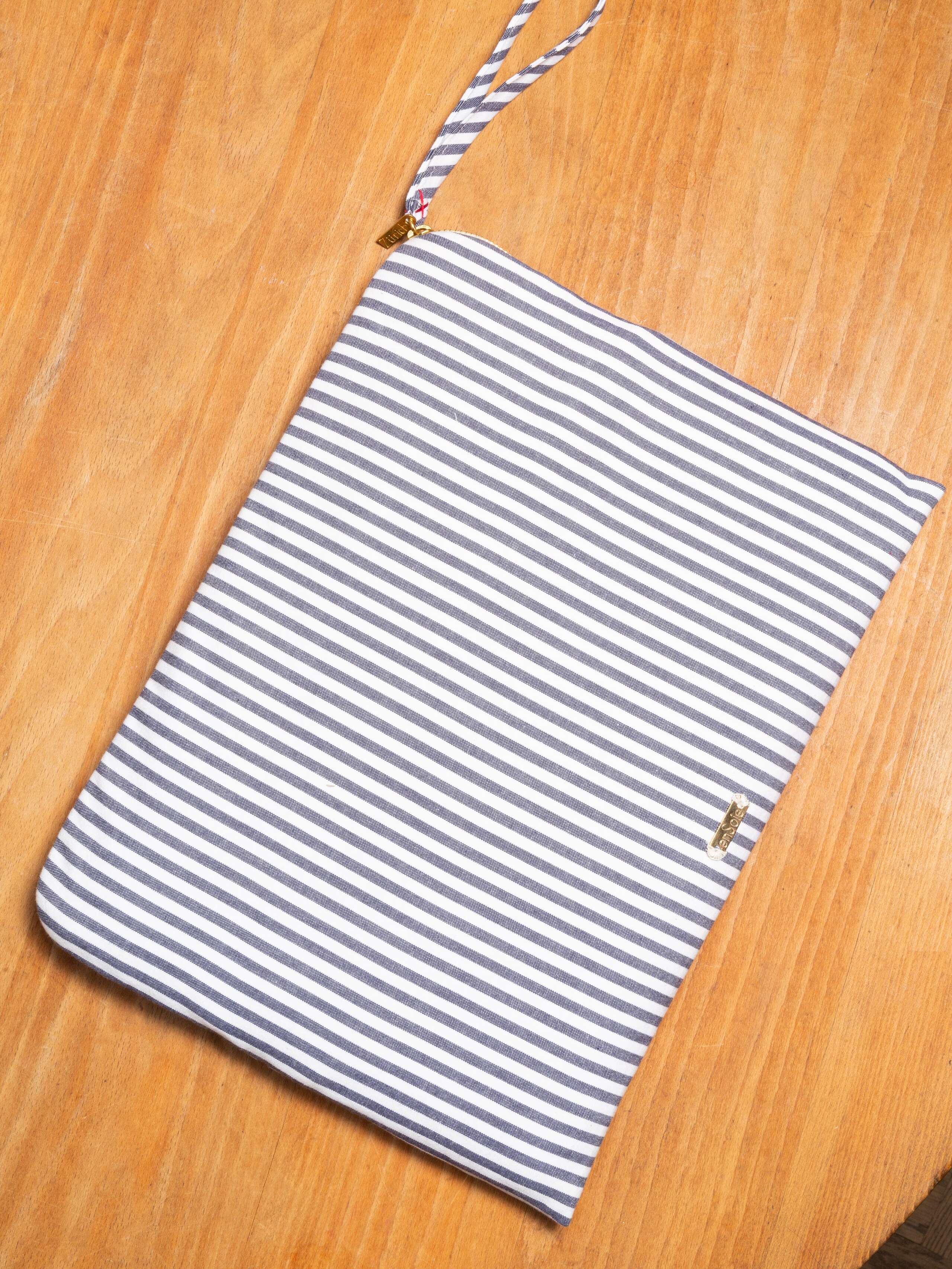 Laptop pouch 