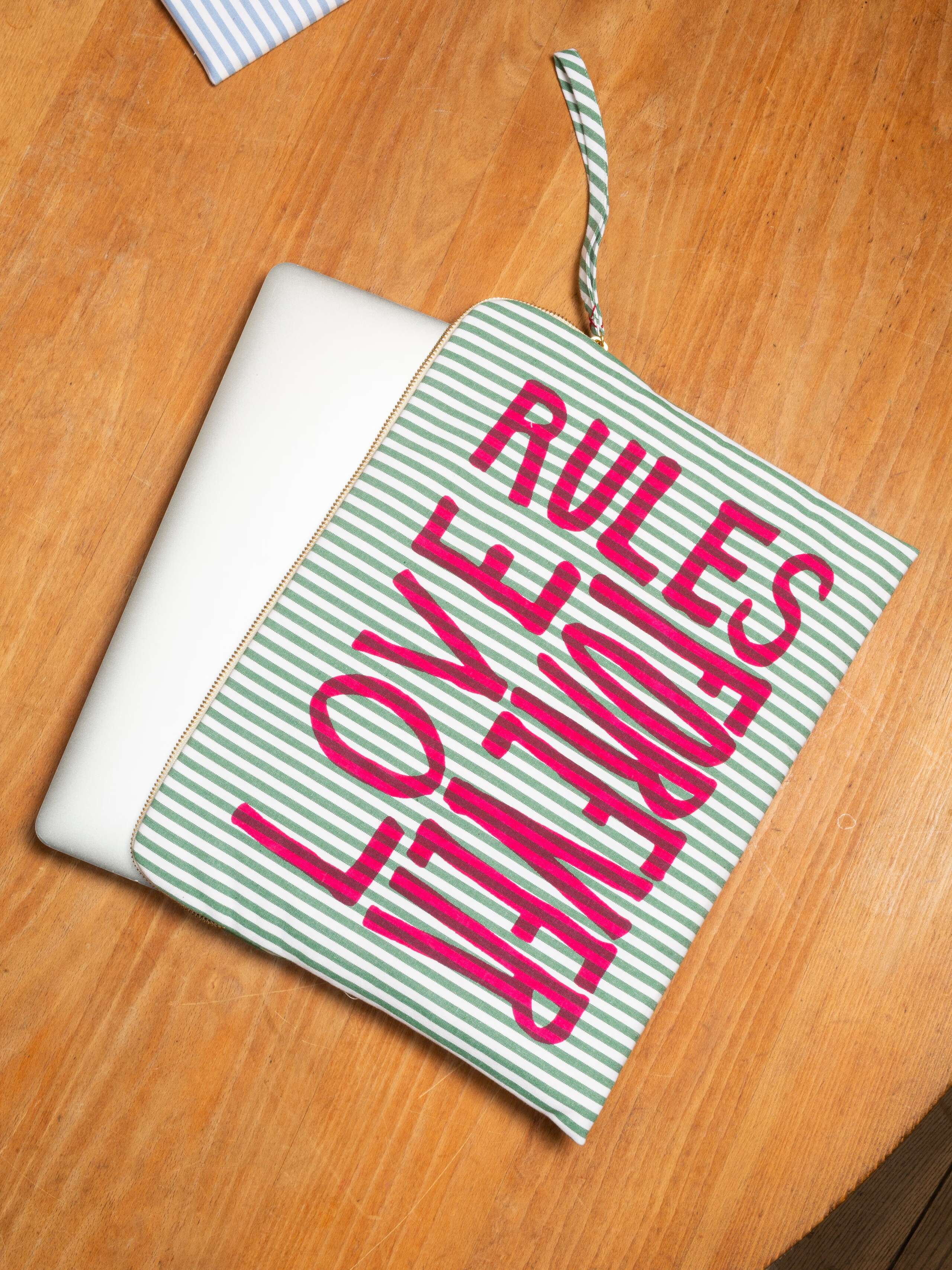 Laptop pouch 