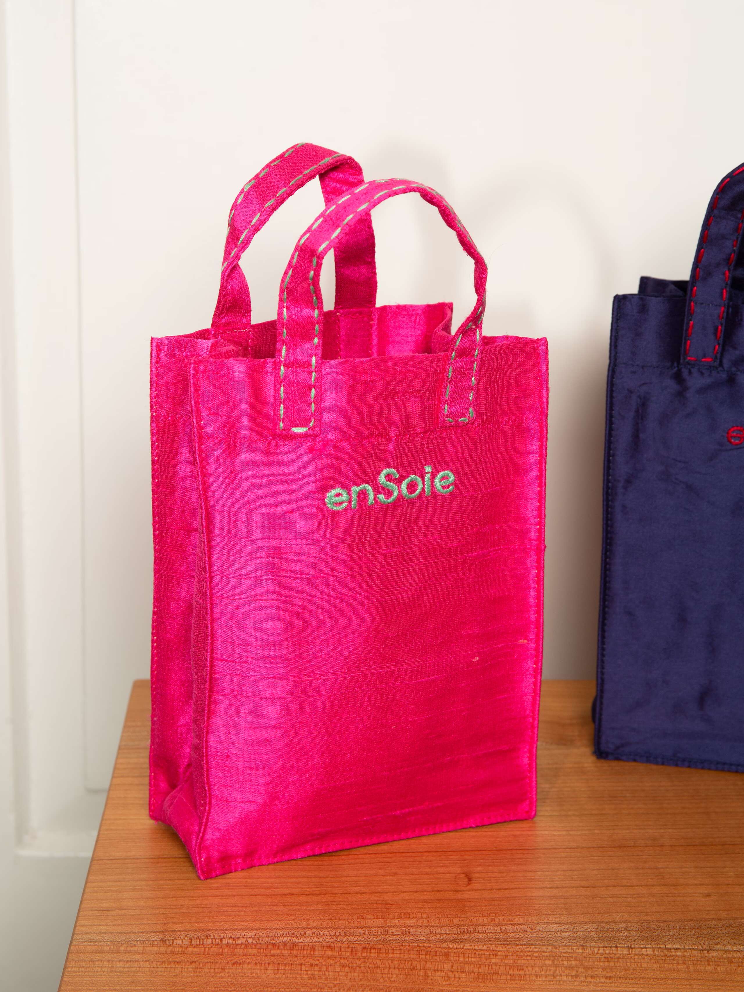 Cabas bag micro doupion