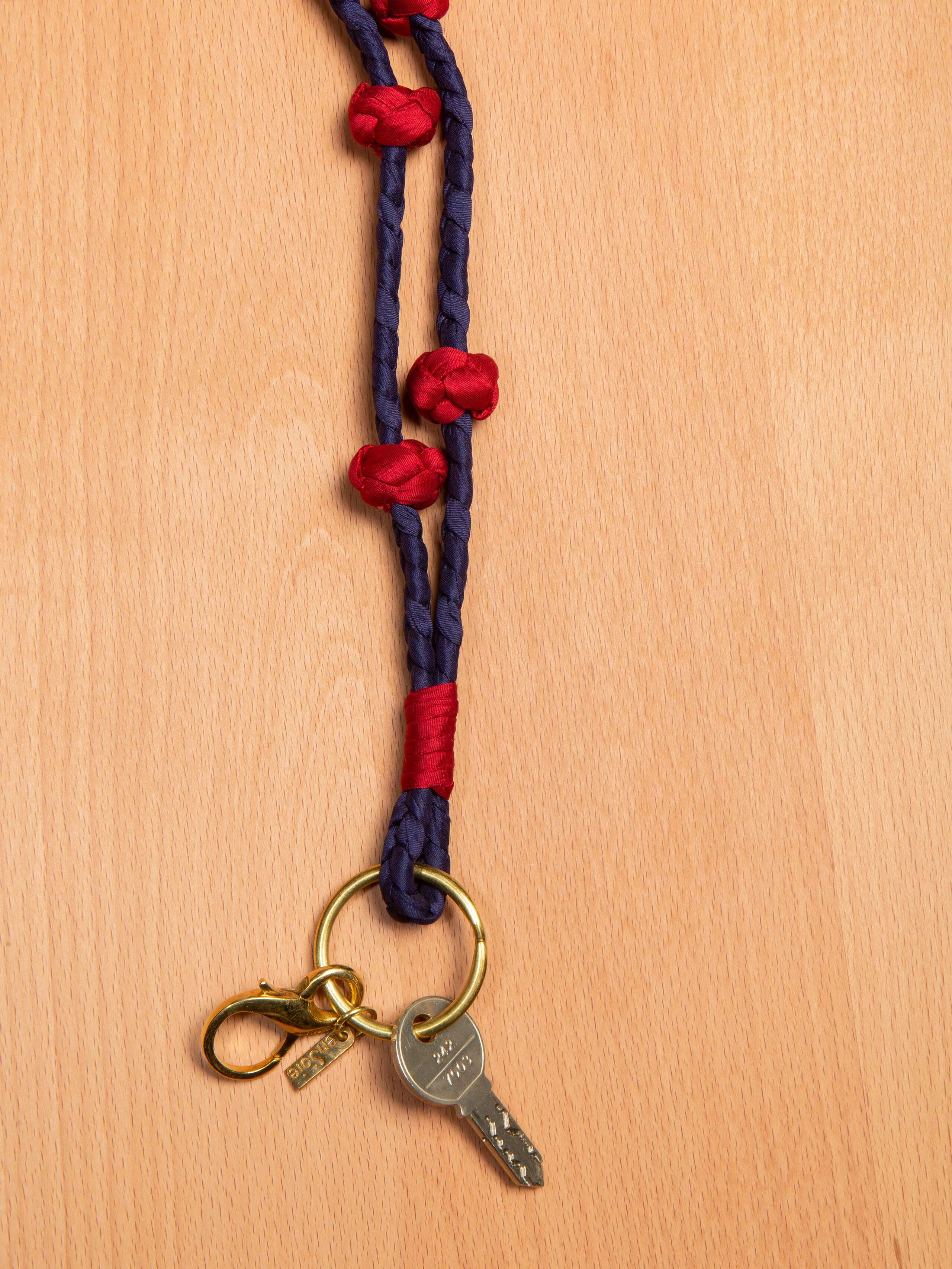 Knot keychain doupion 