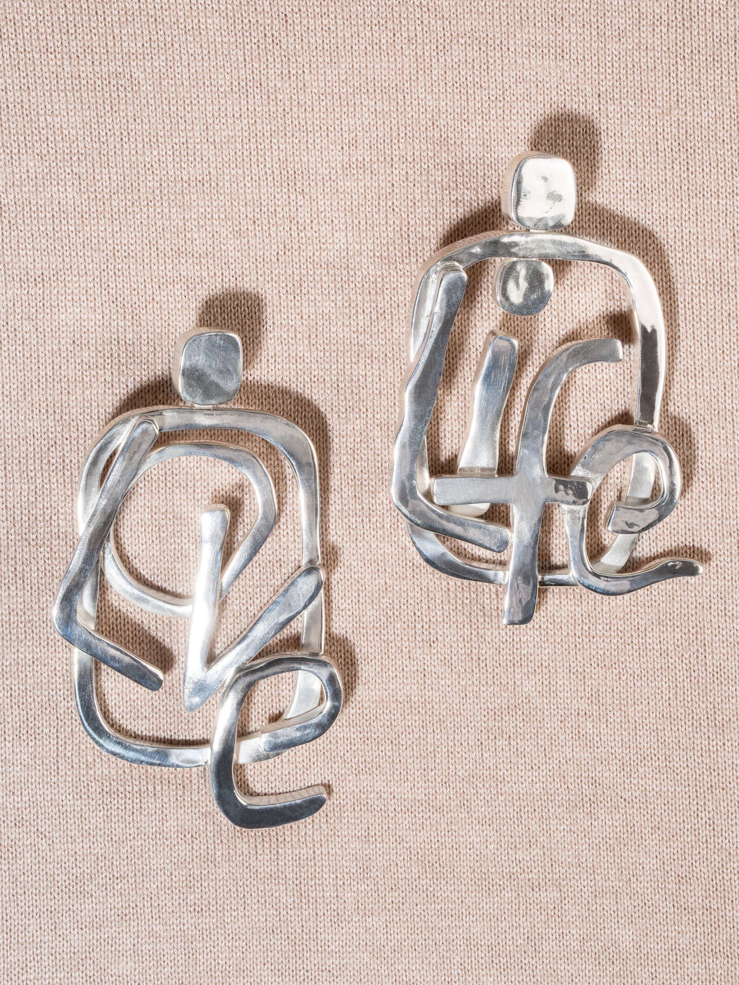 LOVE-itAo-LIFE Ear Studs