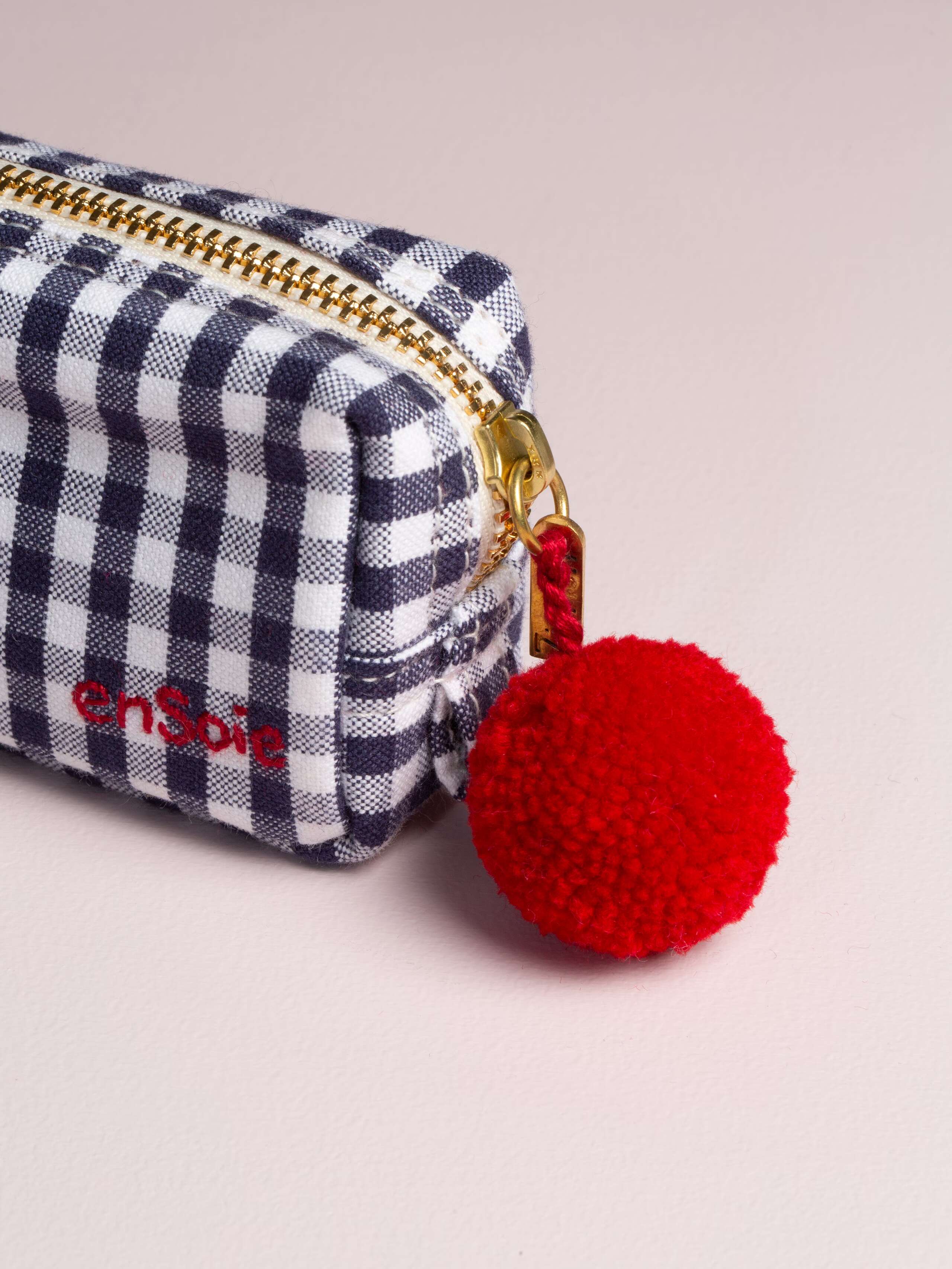 Linda toiletry case