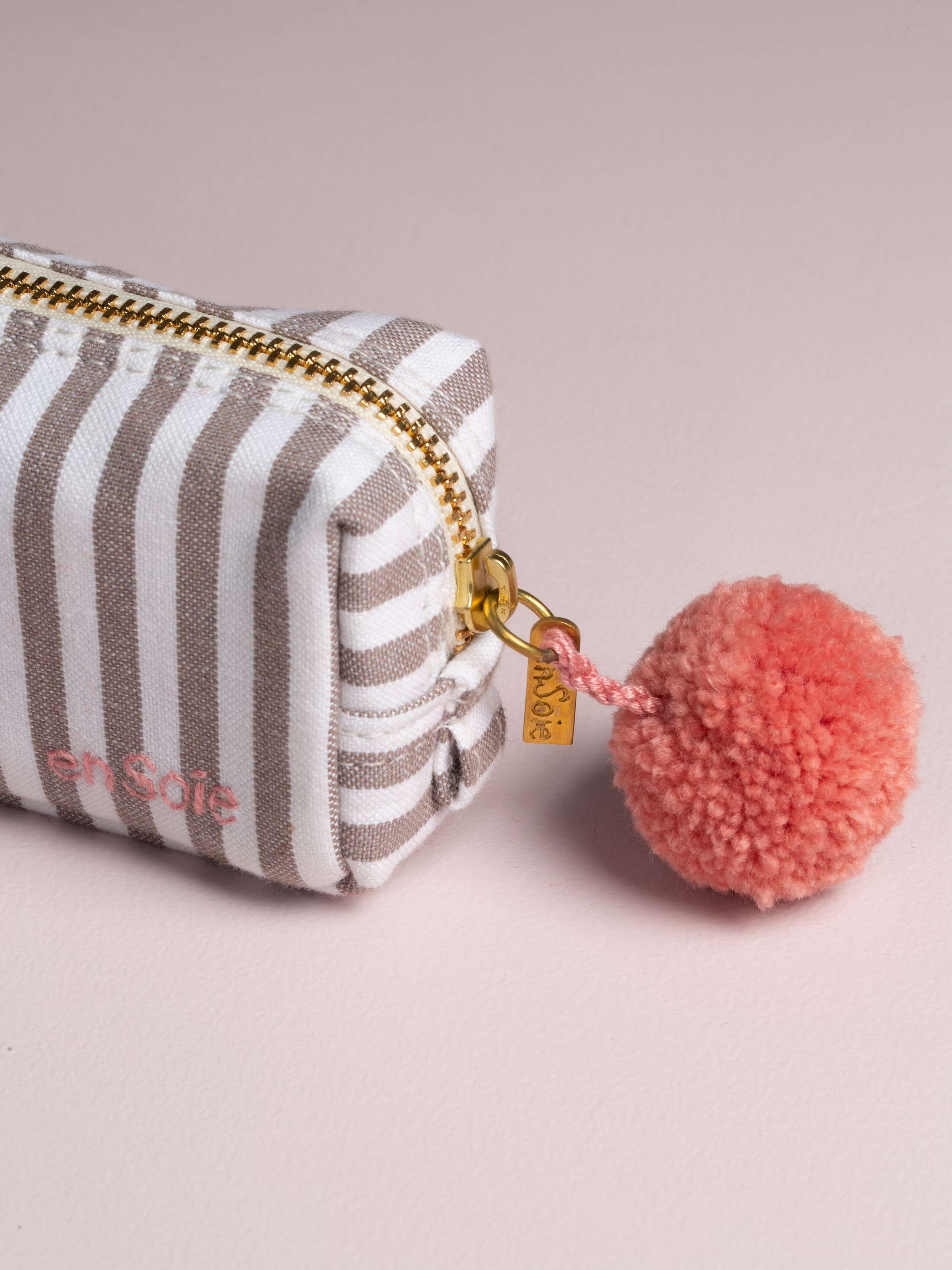 Linda toiletry case