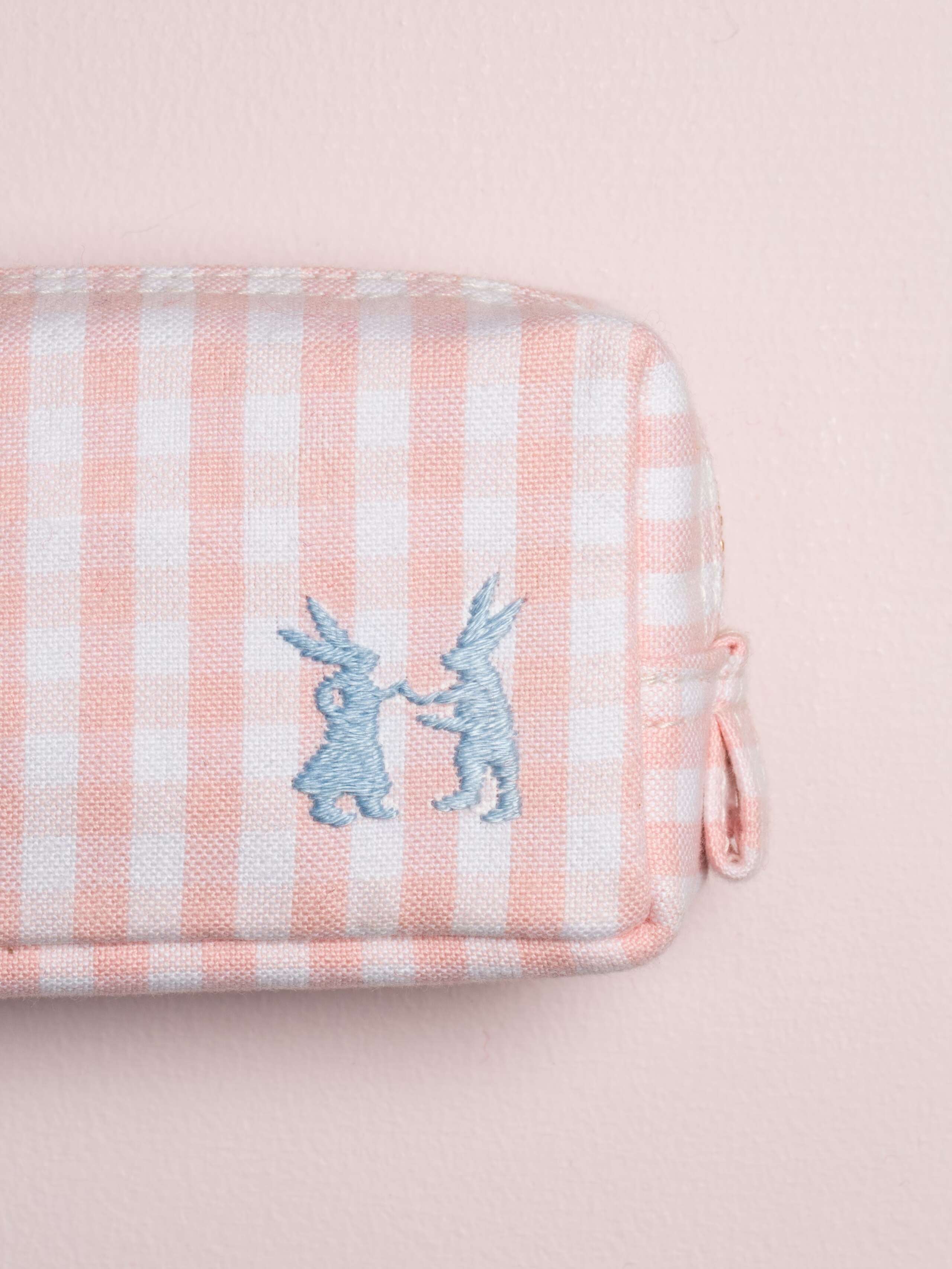 linda toiletry case