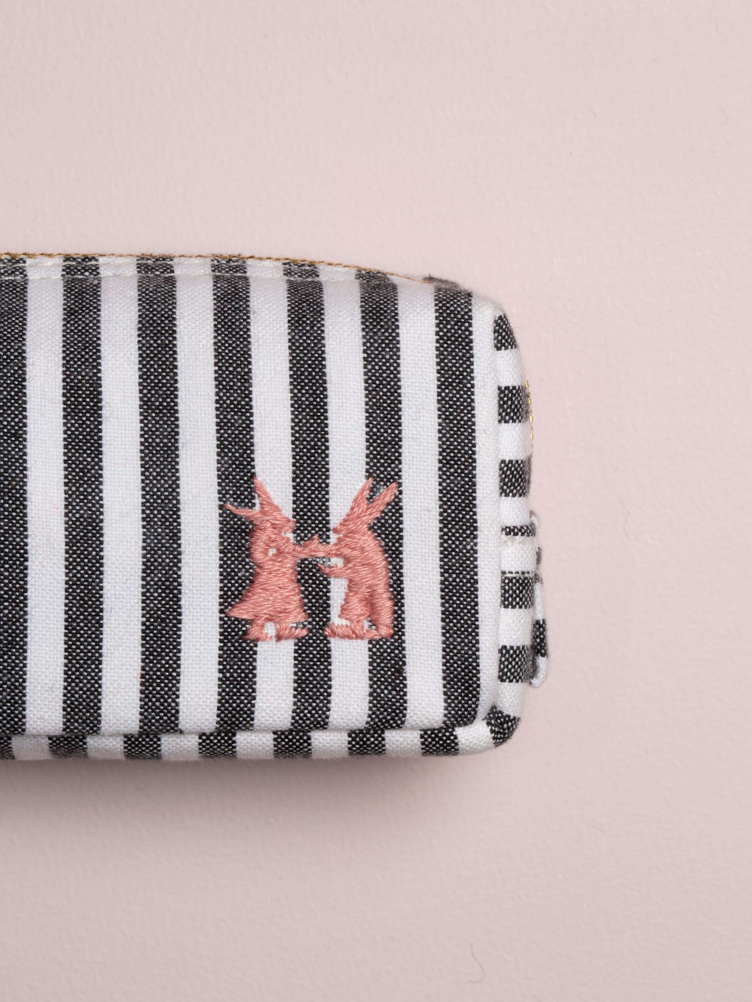 Linda toiletry case