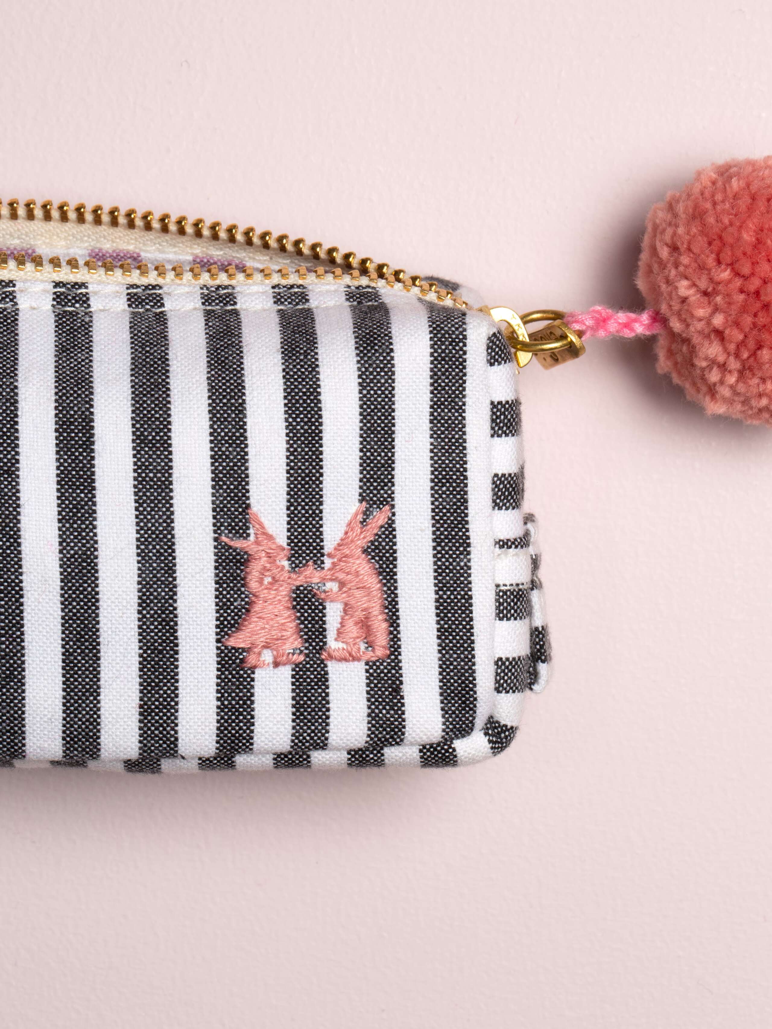 Linda toiletry case