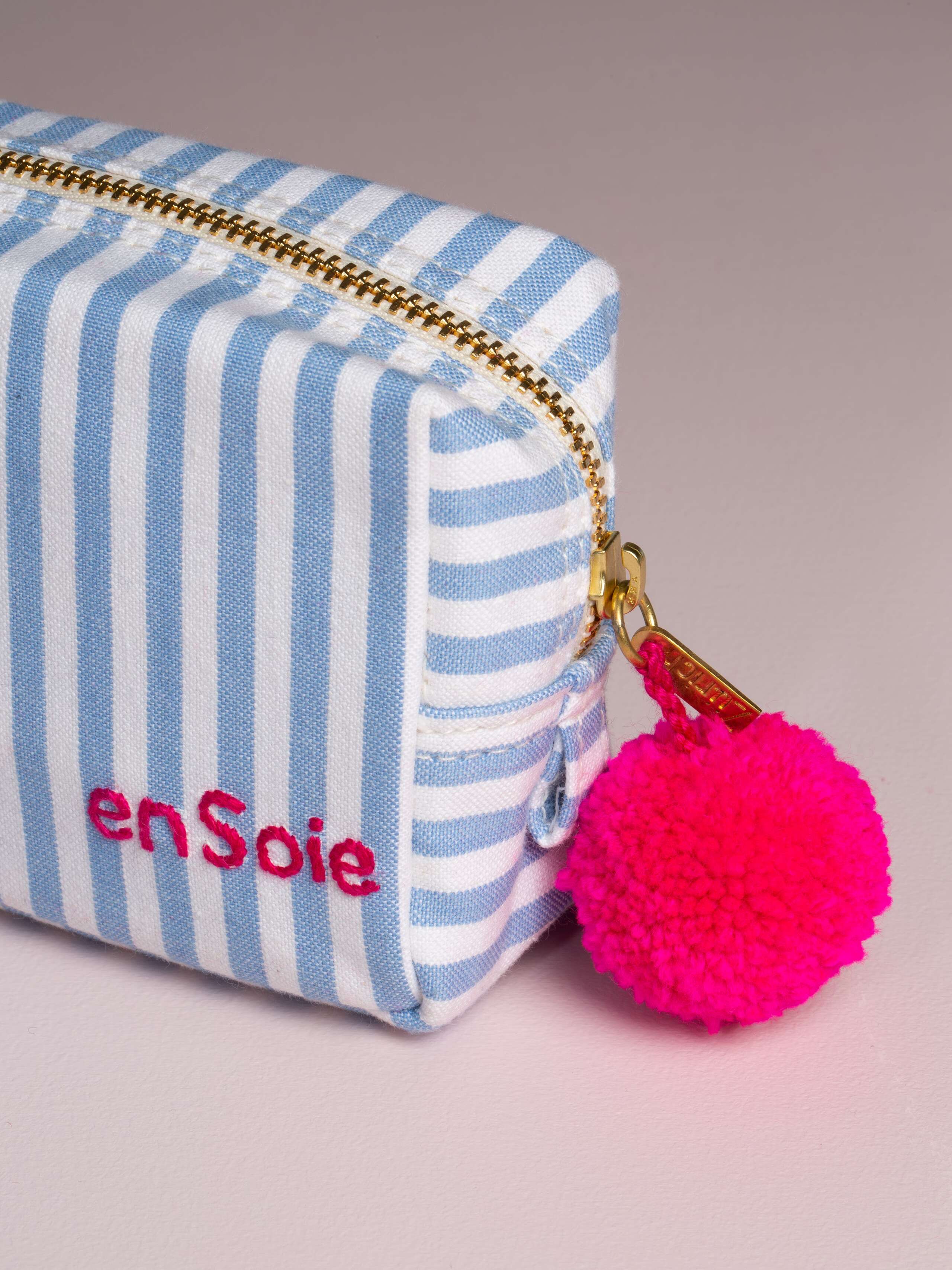 Linda toiletry case