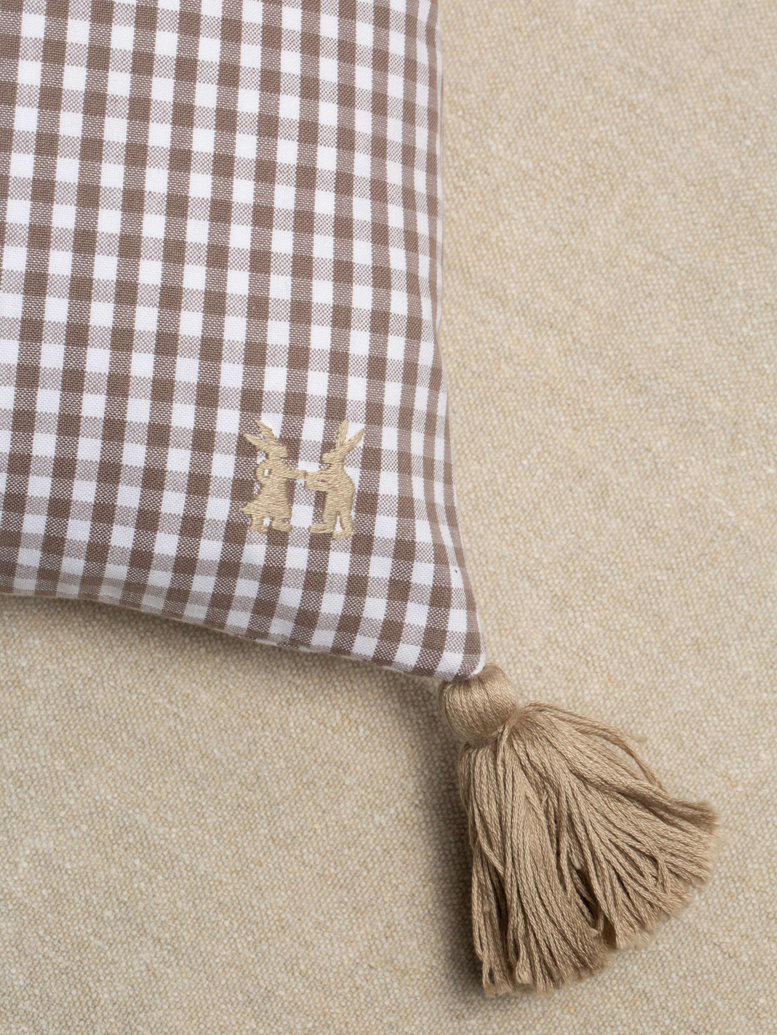 Vichy pillow