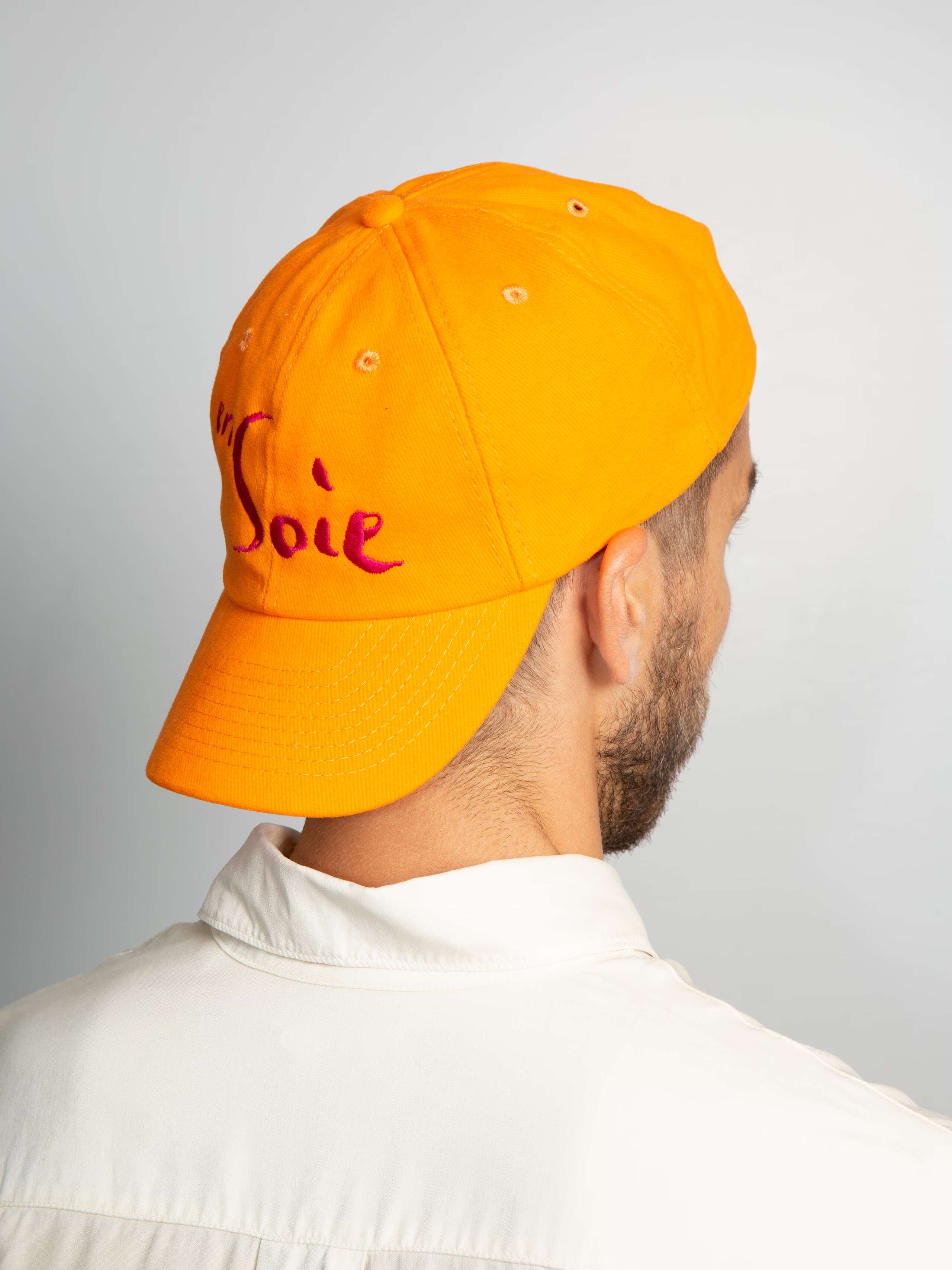 Caps embroidered