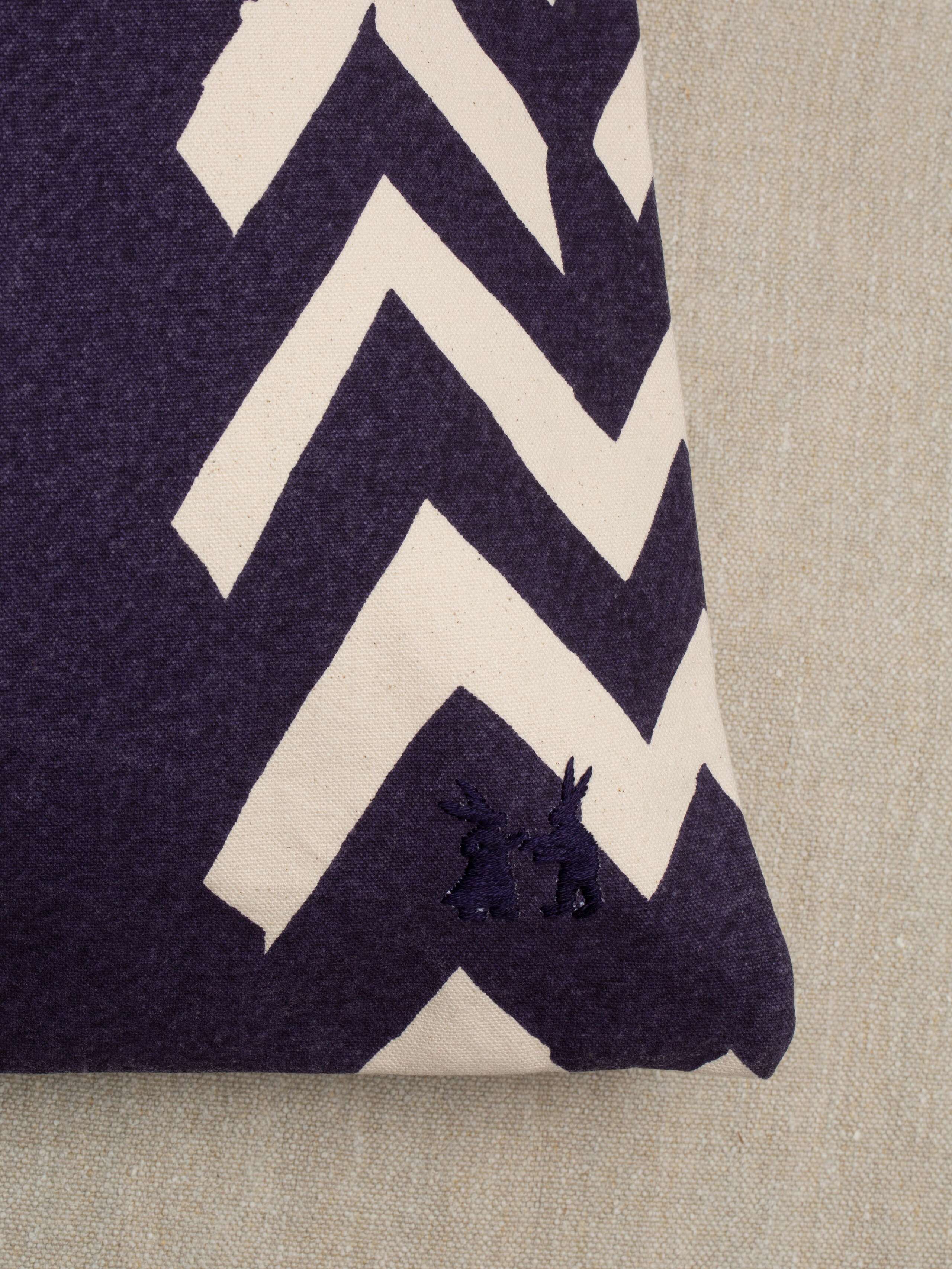 Fishbone pillow cover