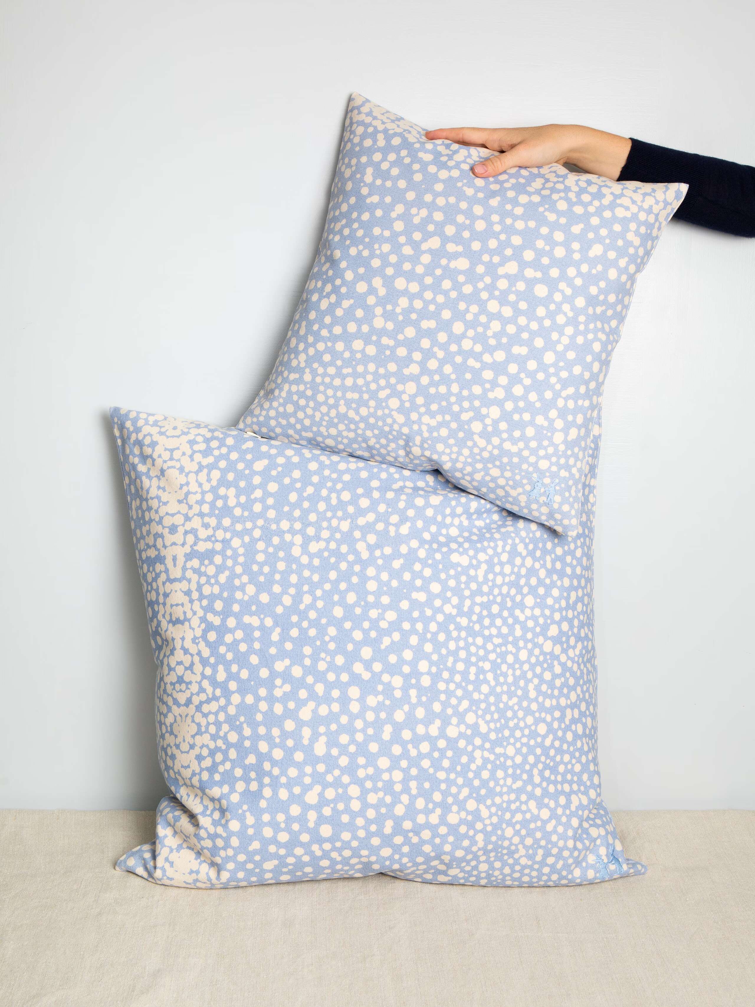 Leo pillow cover