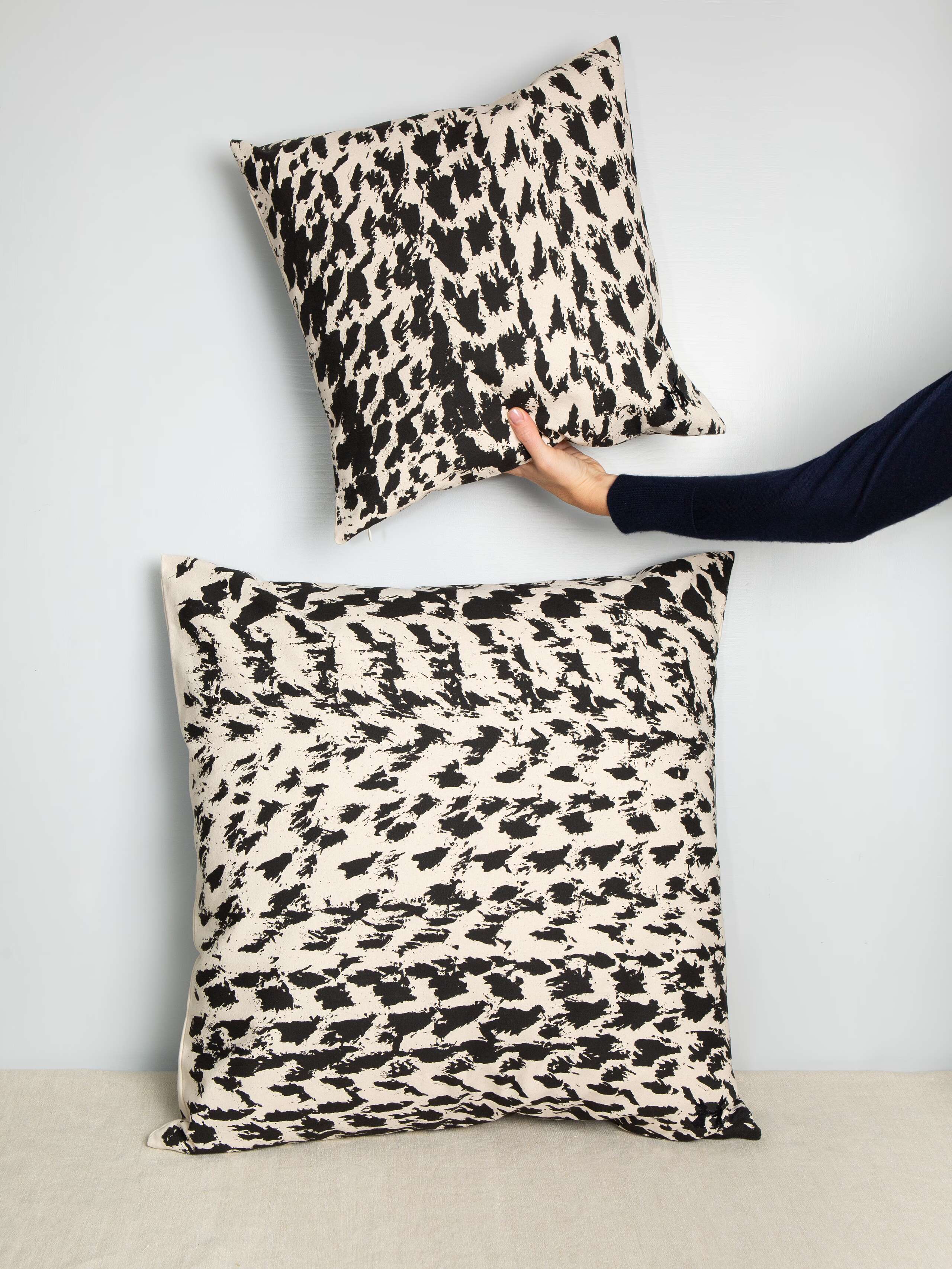 Animal kingdom pillow cover