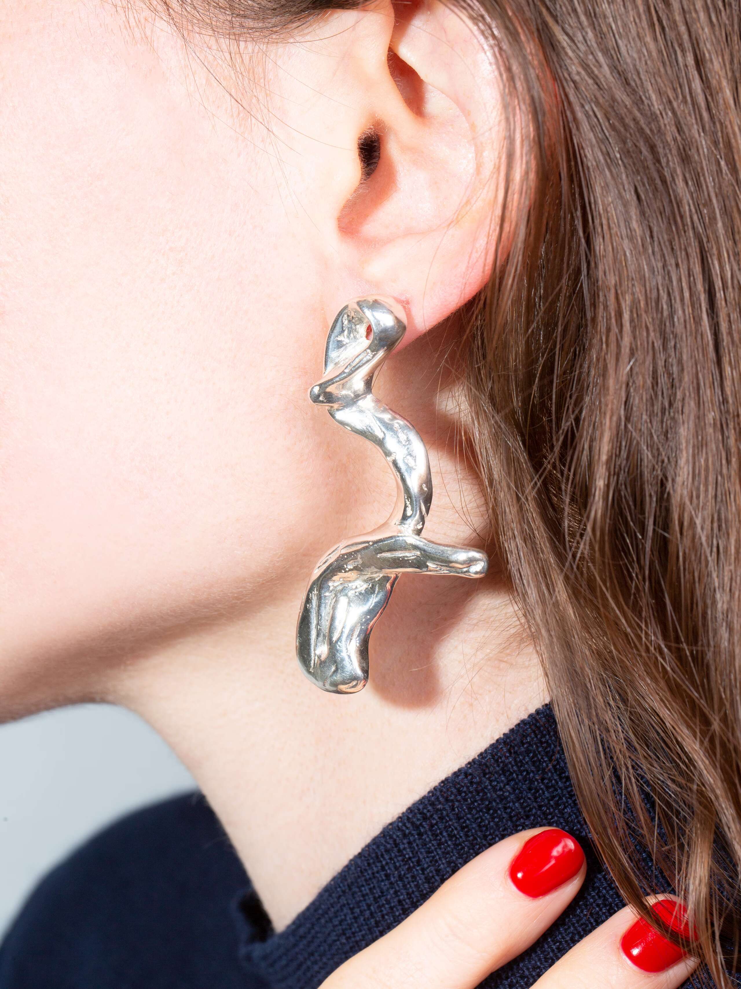 Wire ear studs