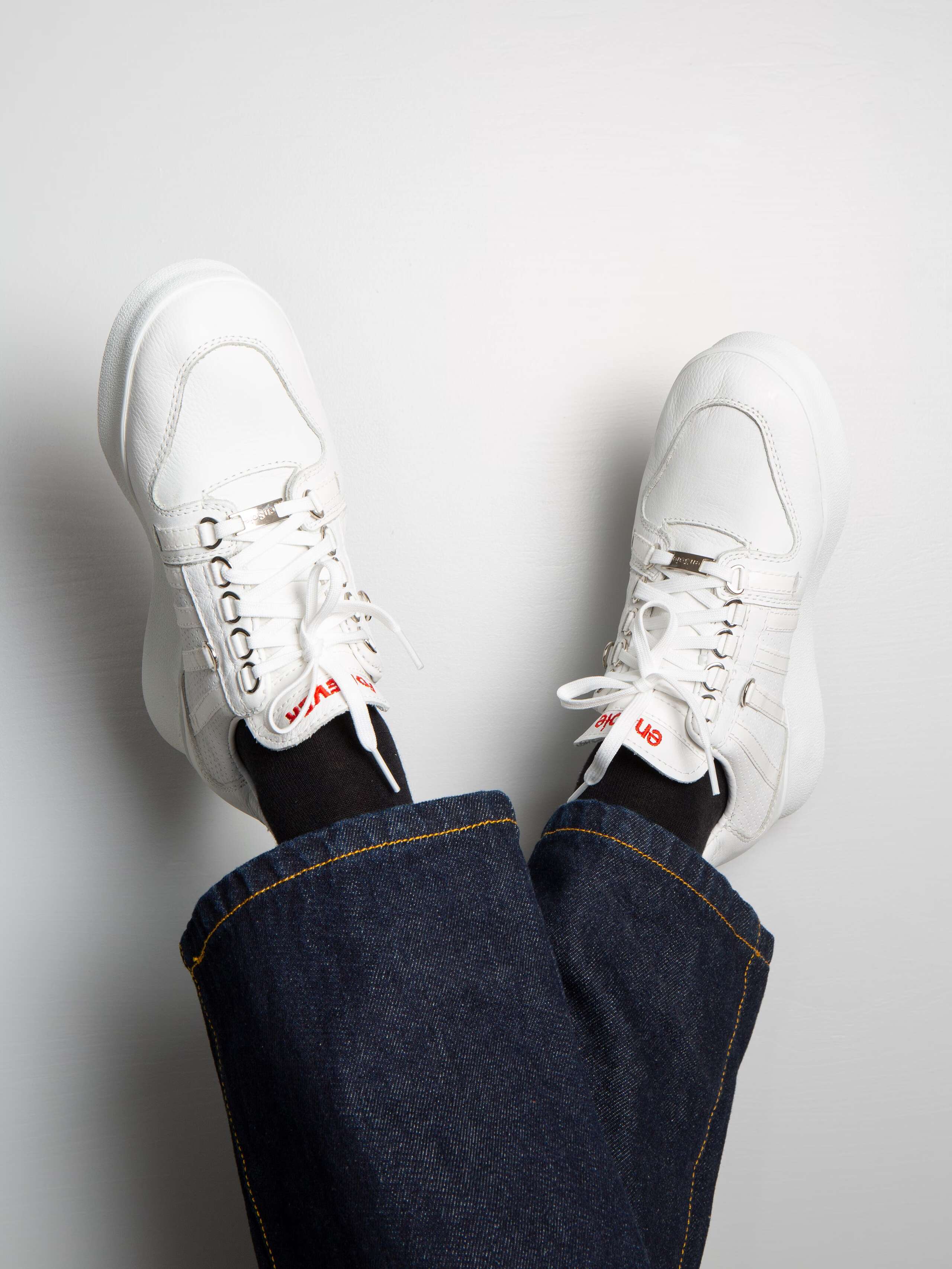 enSoie x Künzli sneaker