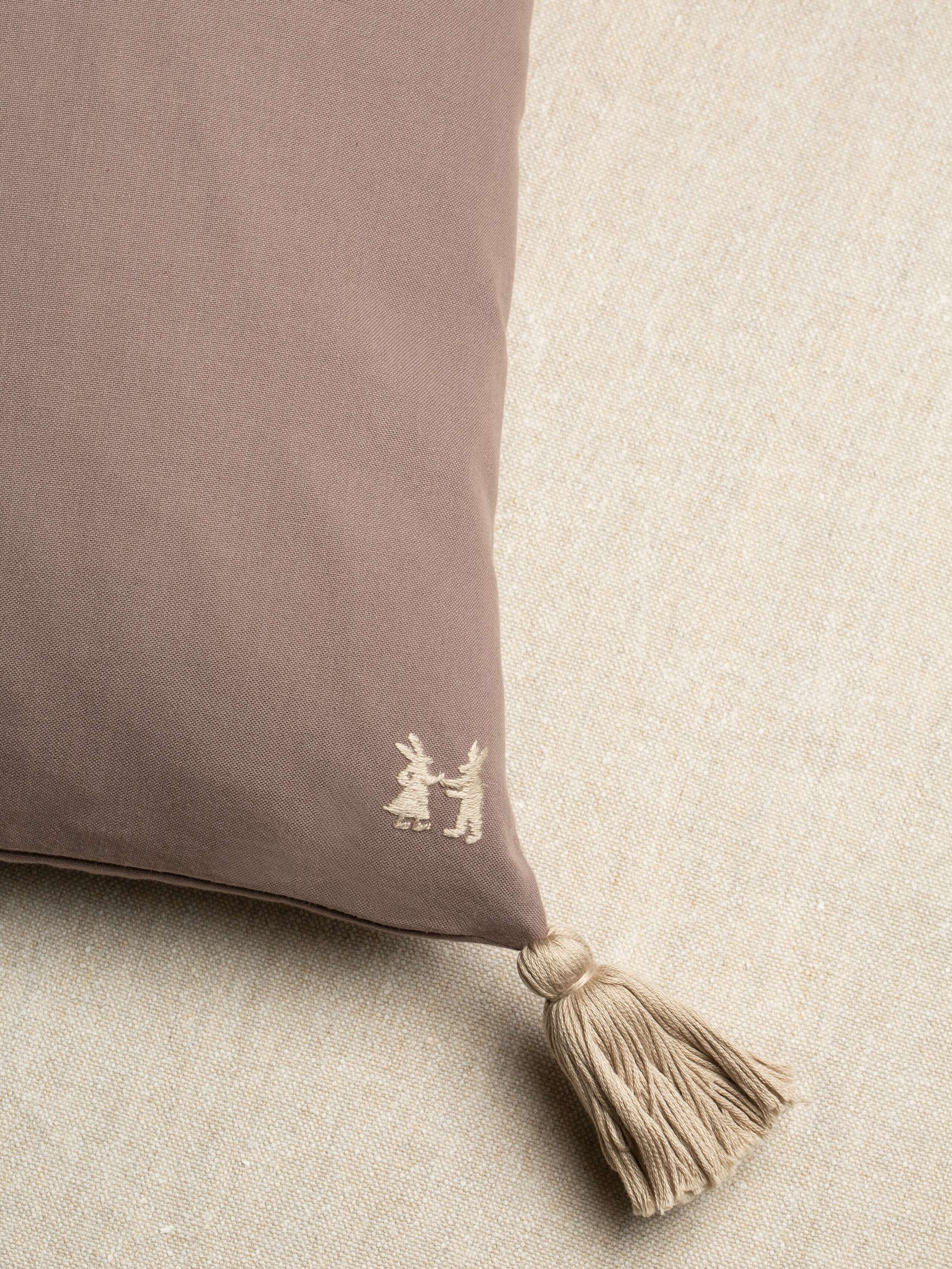 pillow cover uni