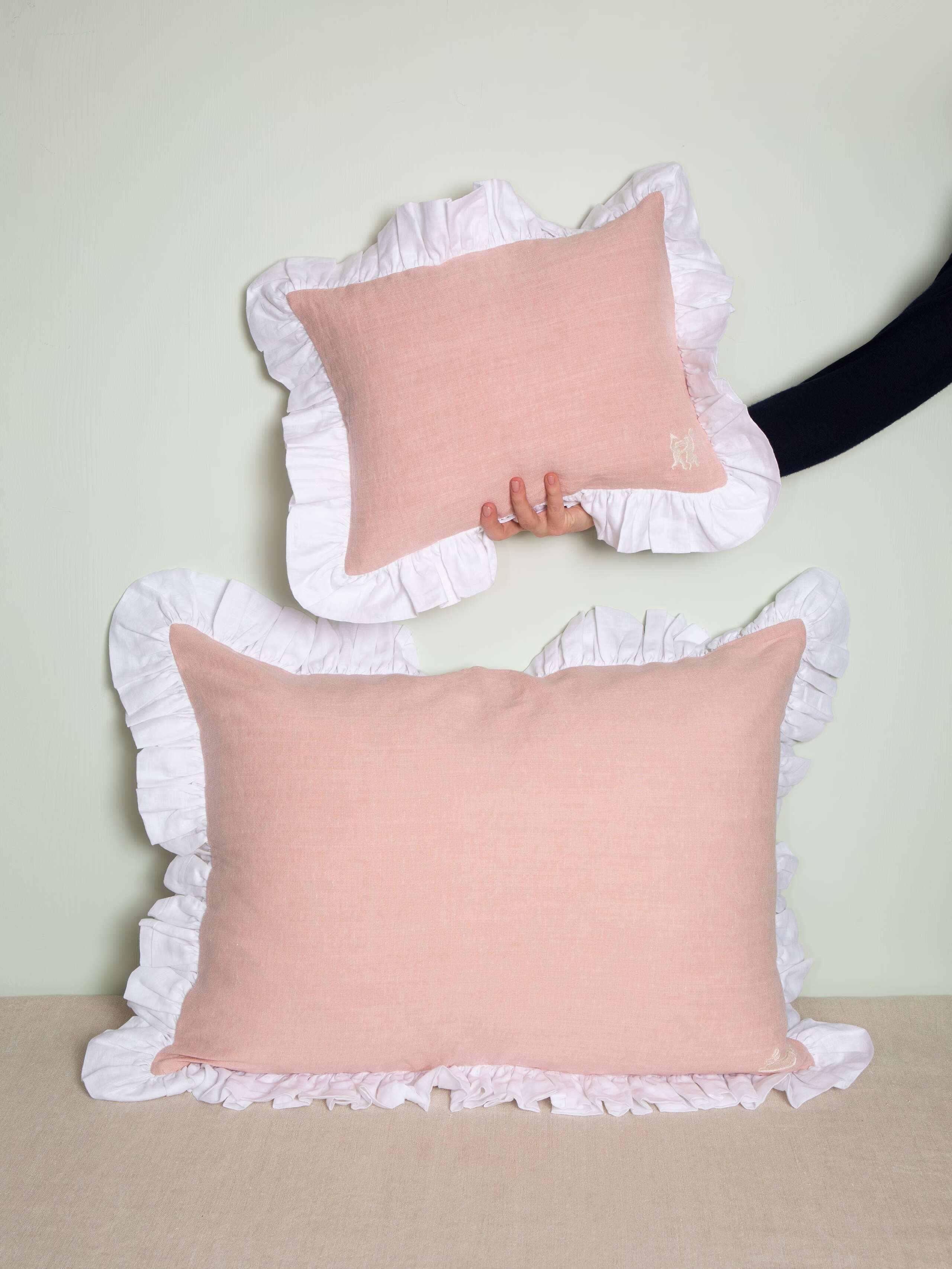 Frill pillow covers
