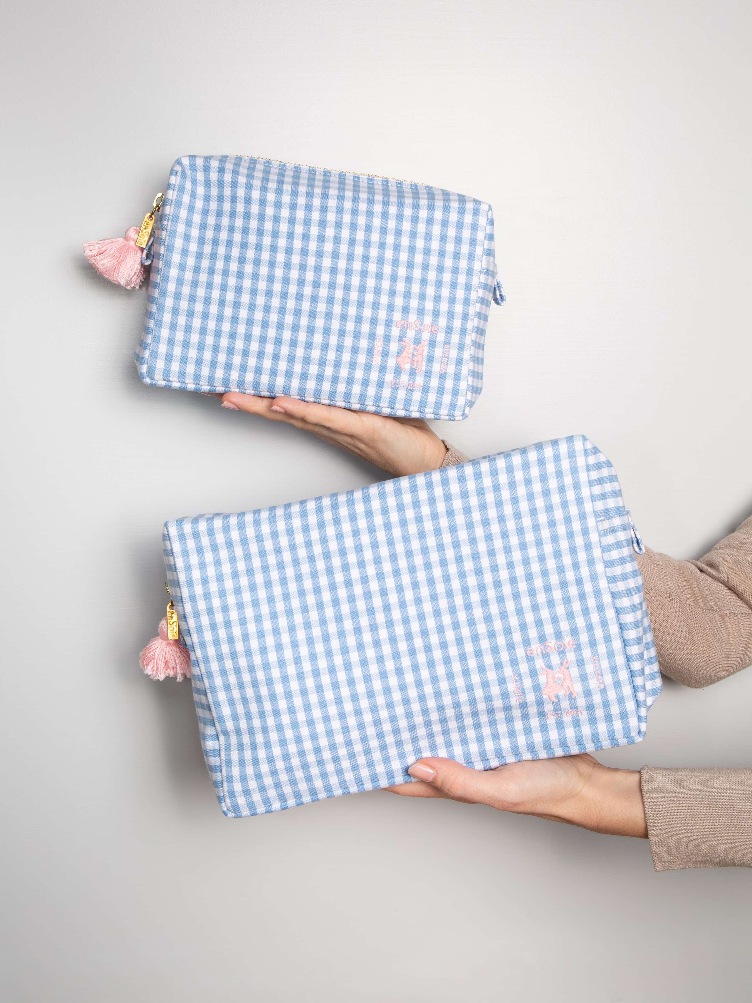 Tilda toiletry case