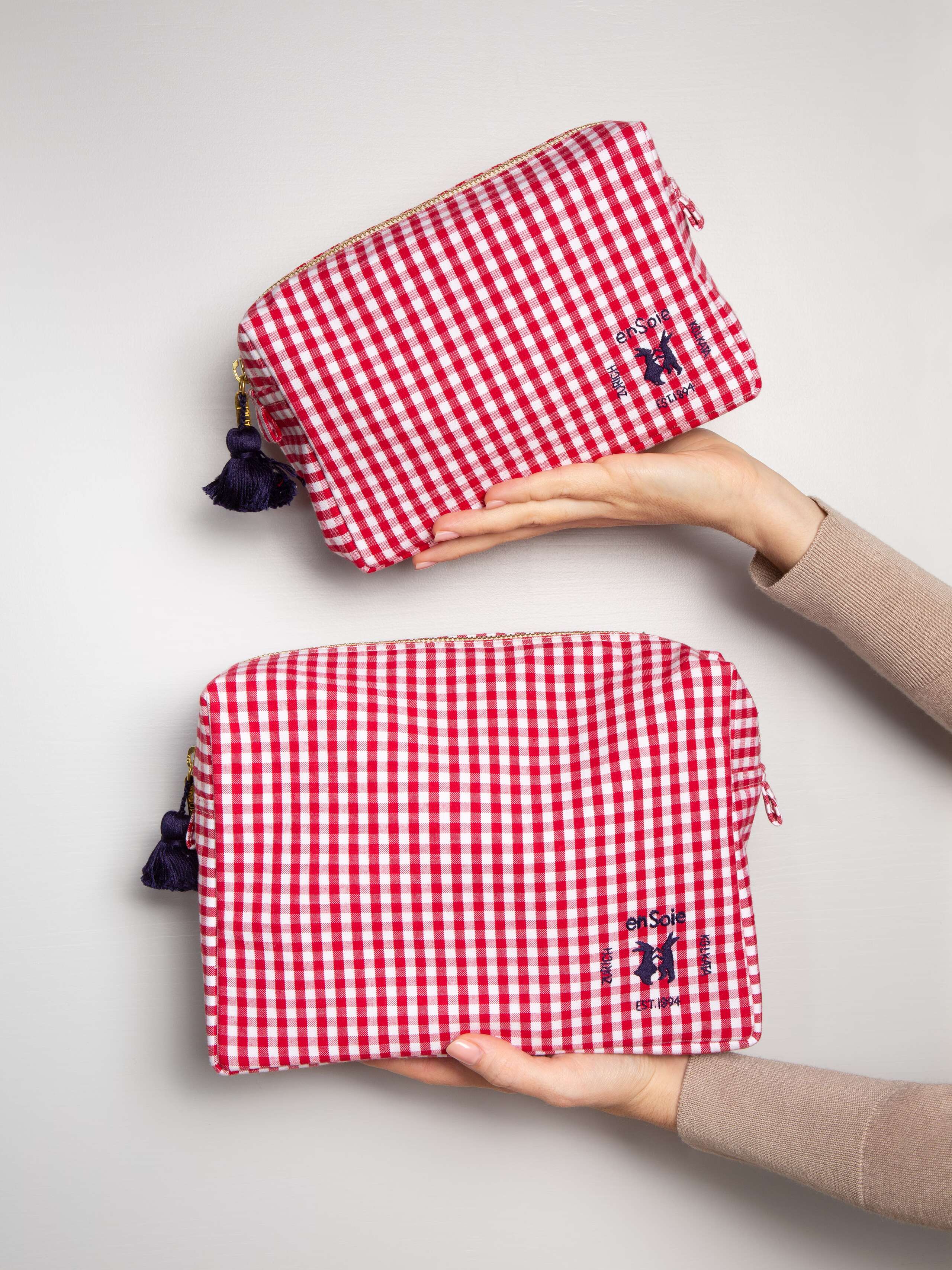 Tilda toiletry case