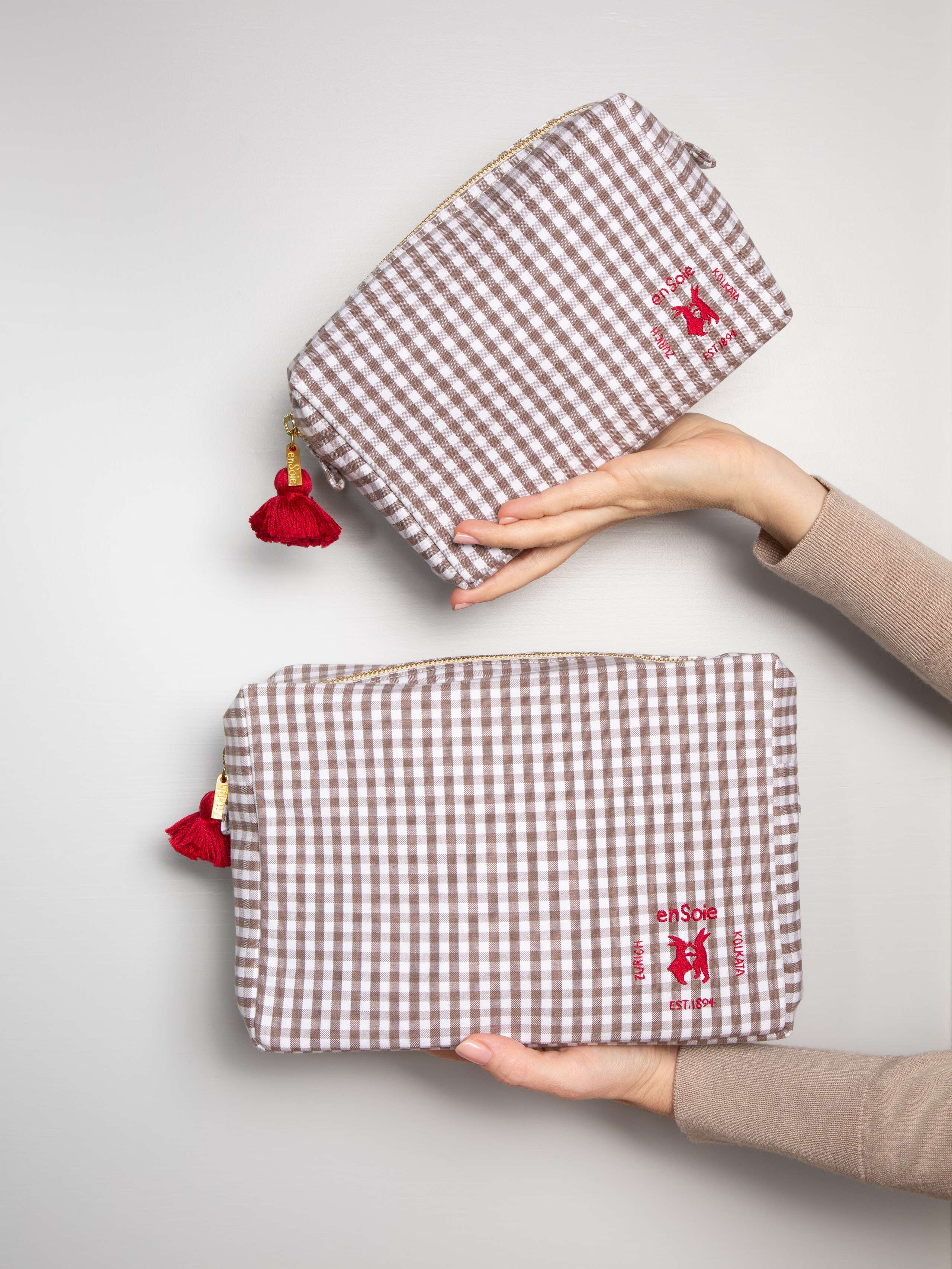 Tilda toiletry case