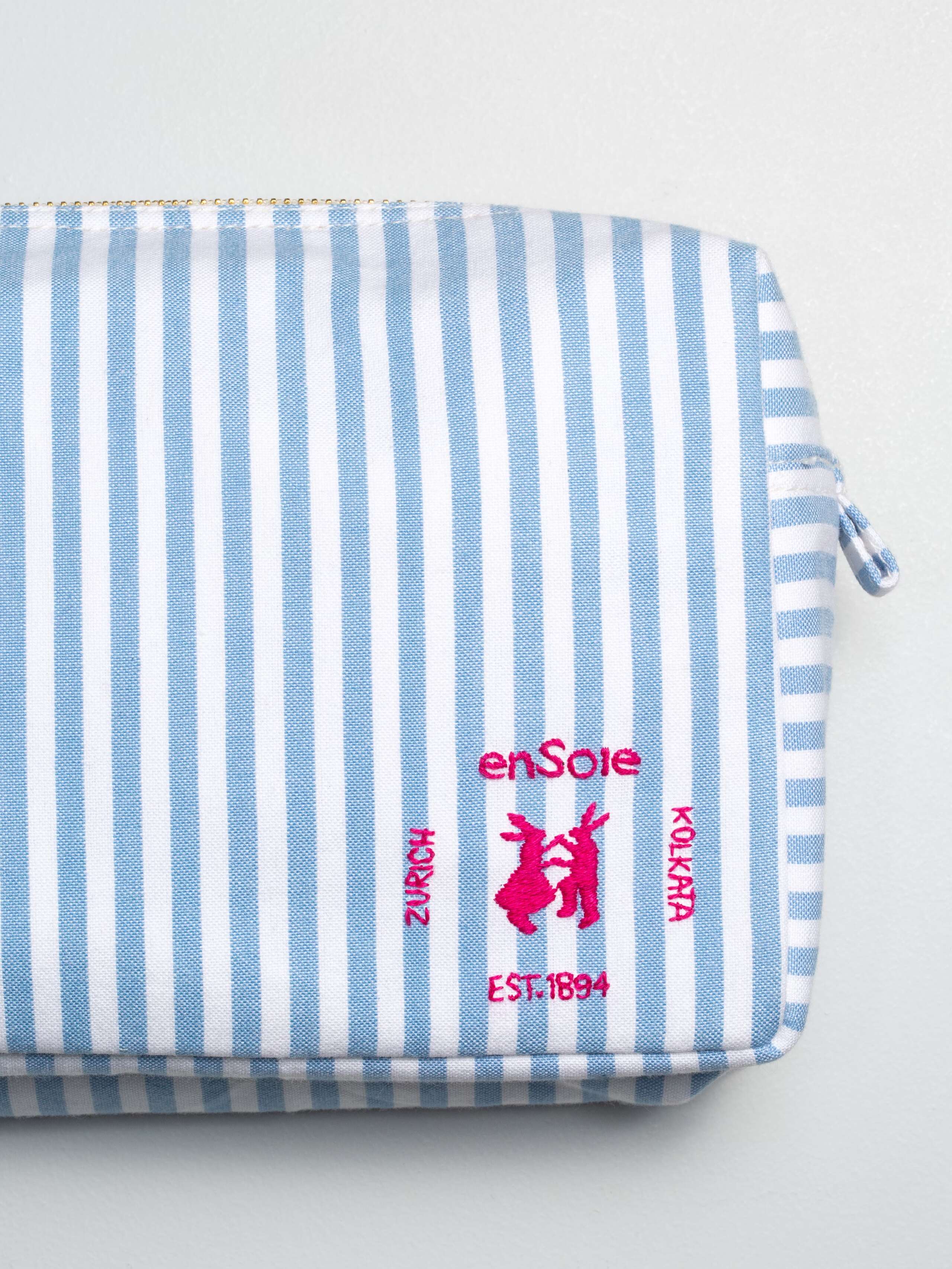 Tilda toiletry case