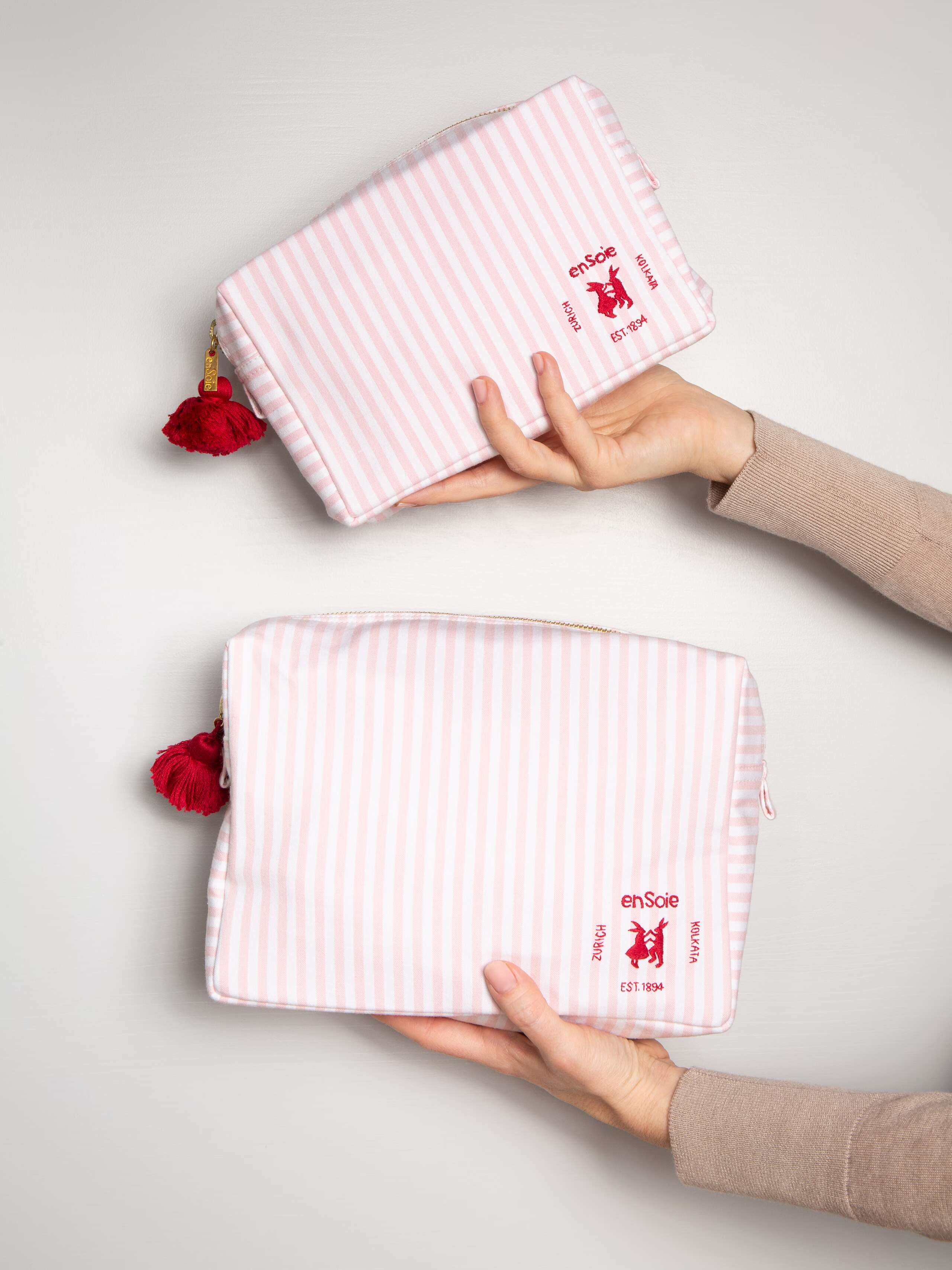 Tilda toiletry case