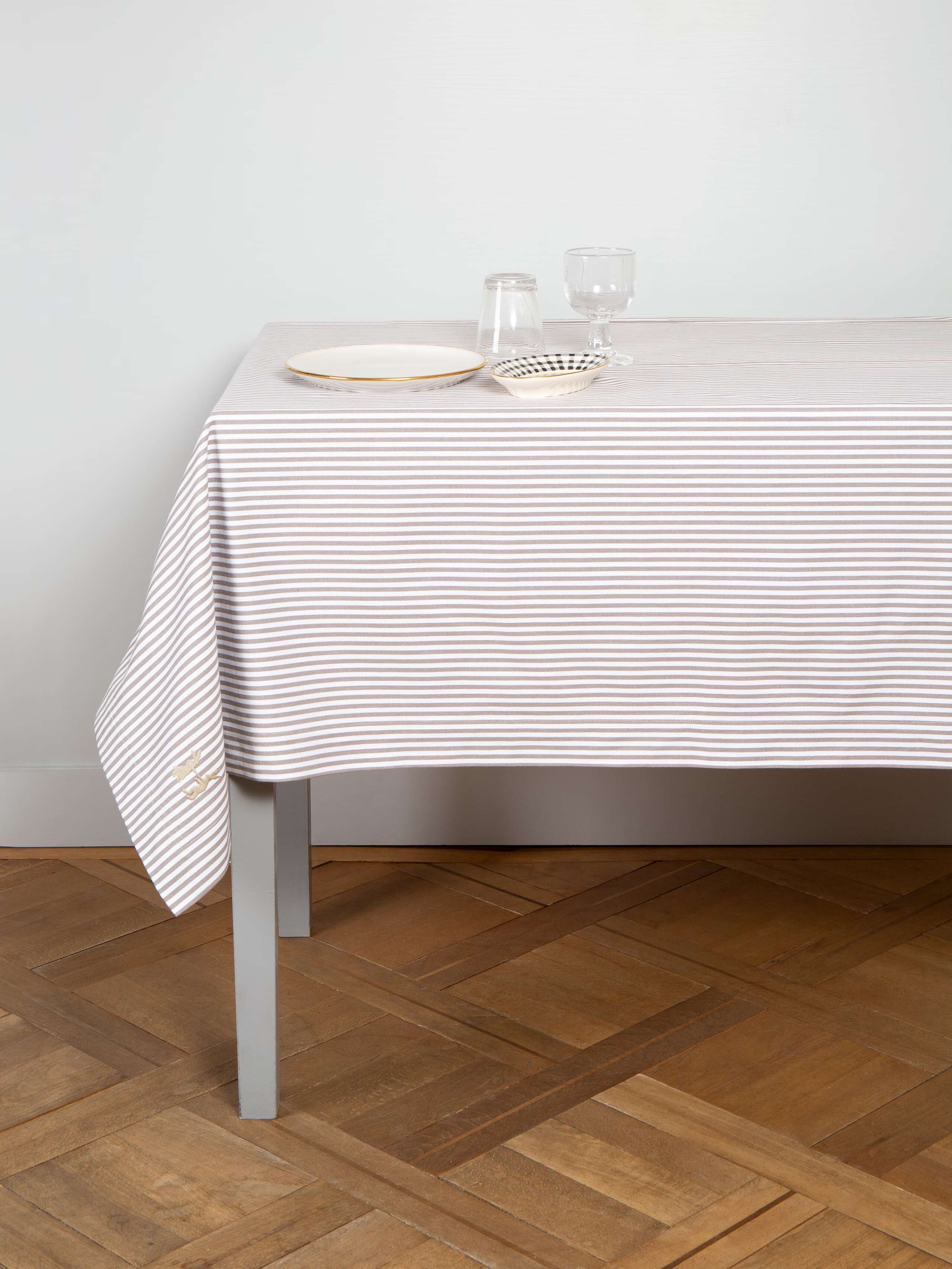 table cloth