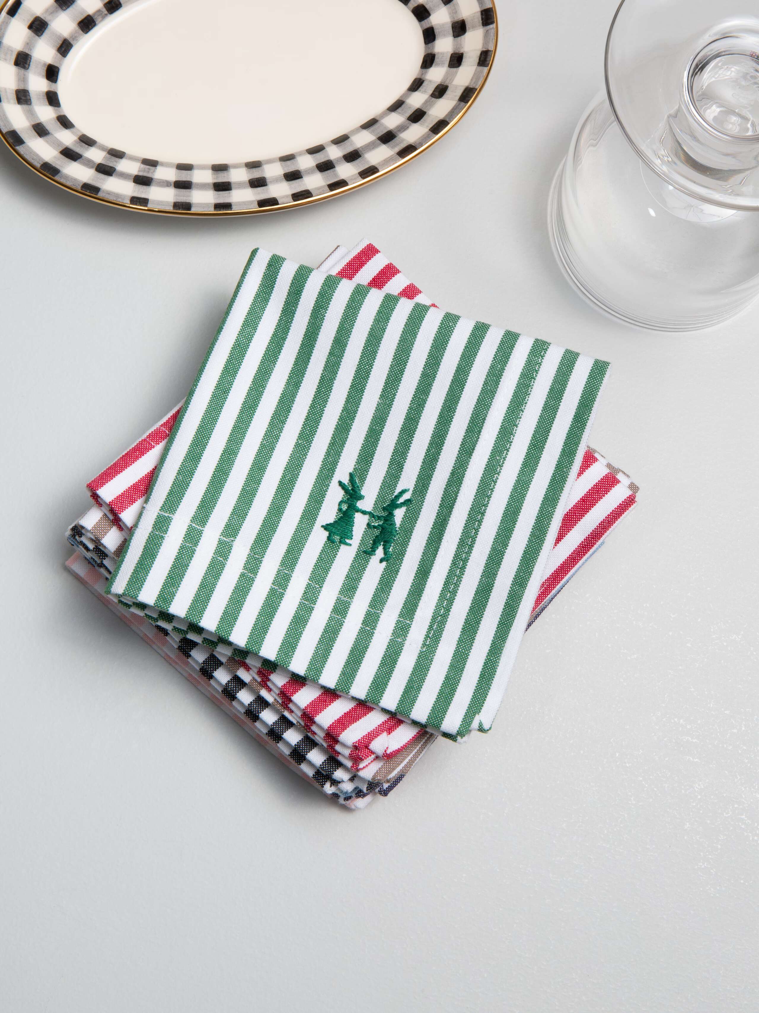 Cocktail napkin striped
