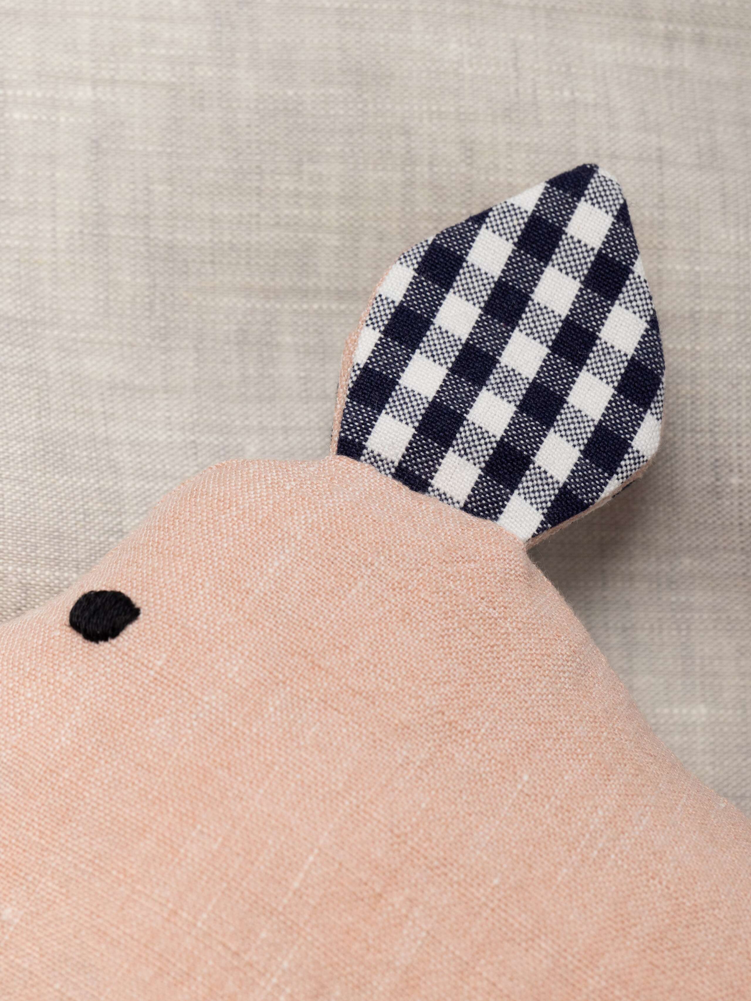 Piglet musical pull toy