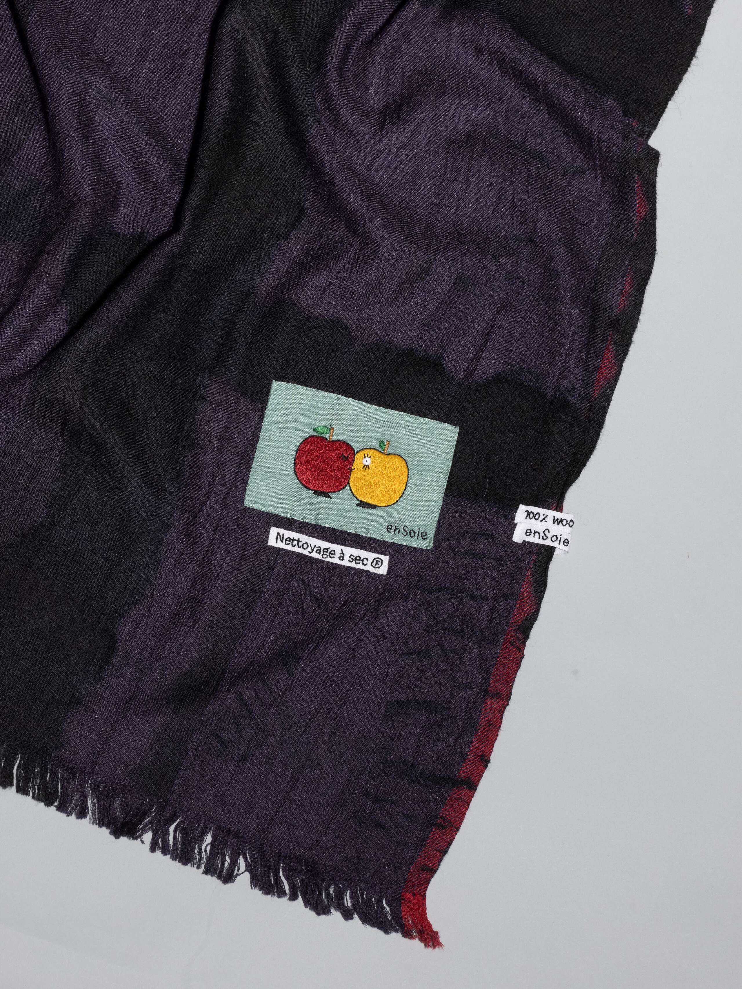Navy, tie-dye, wool