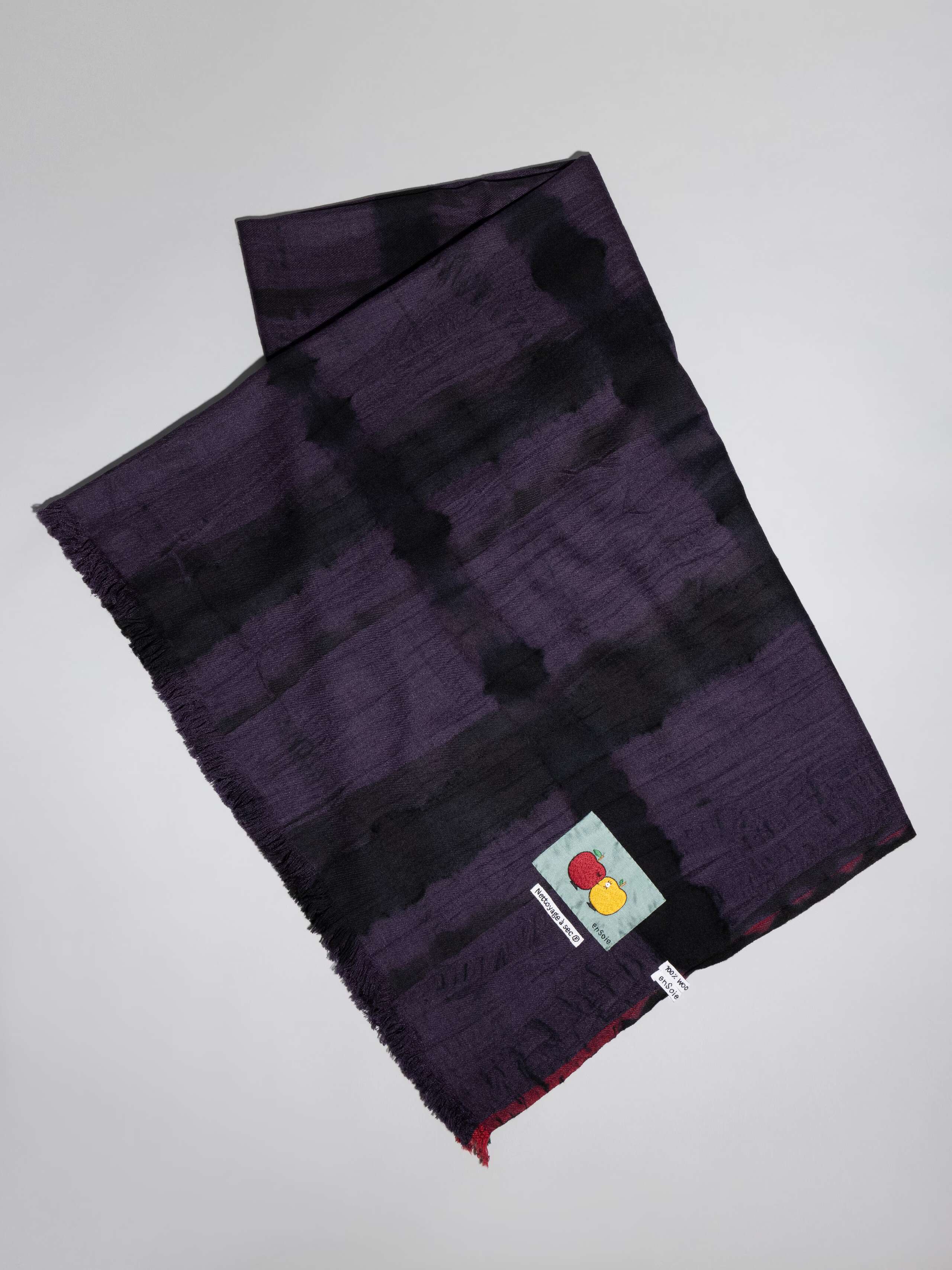 Navy, tie-dye, wool