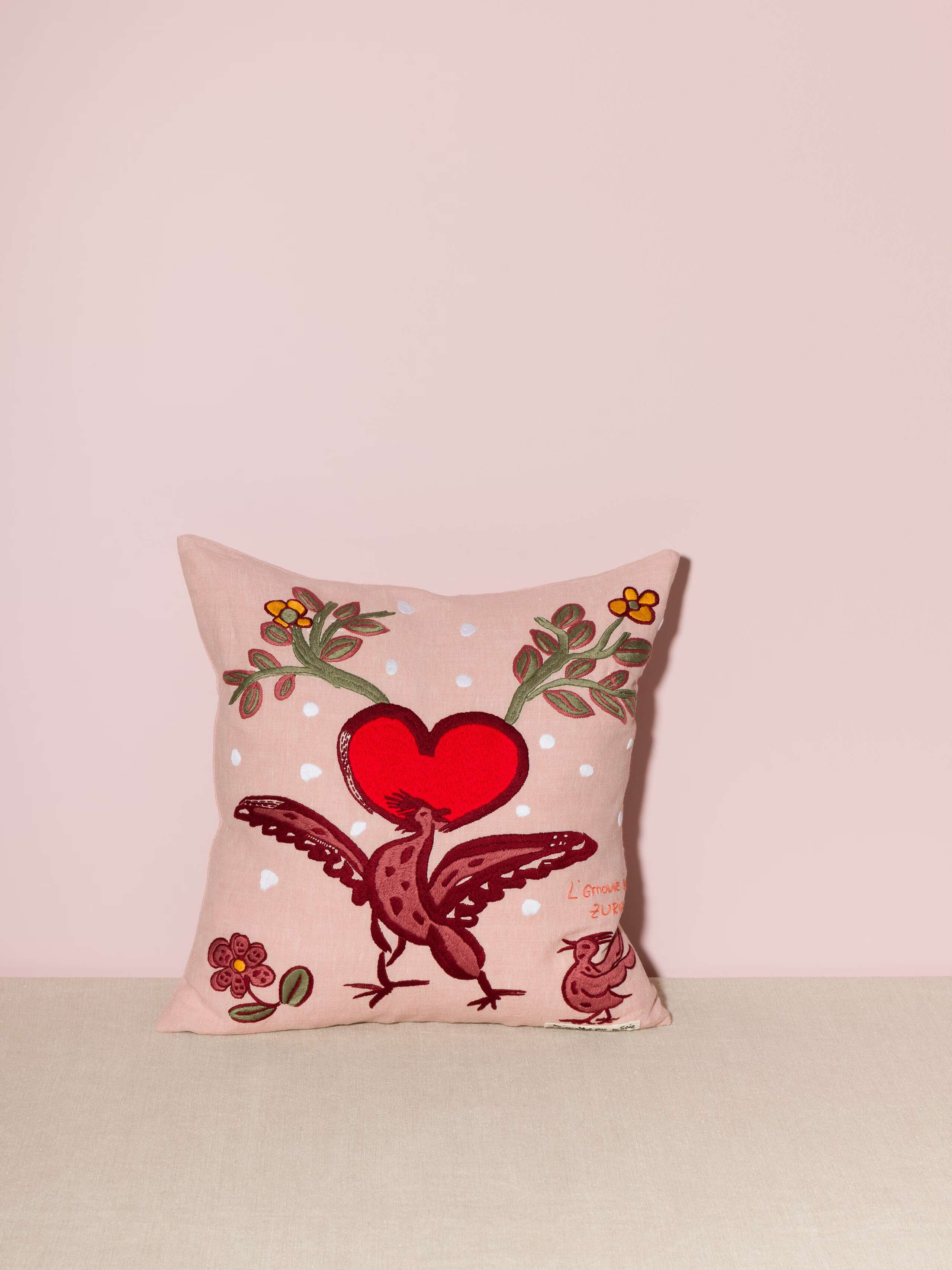 L'amour à Zurich pillow cover Rose linen embroidered