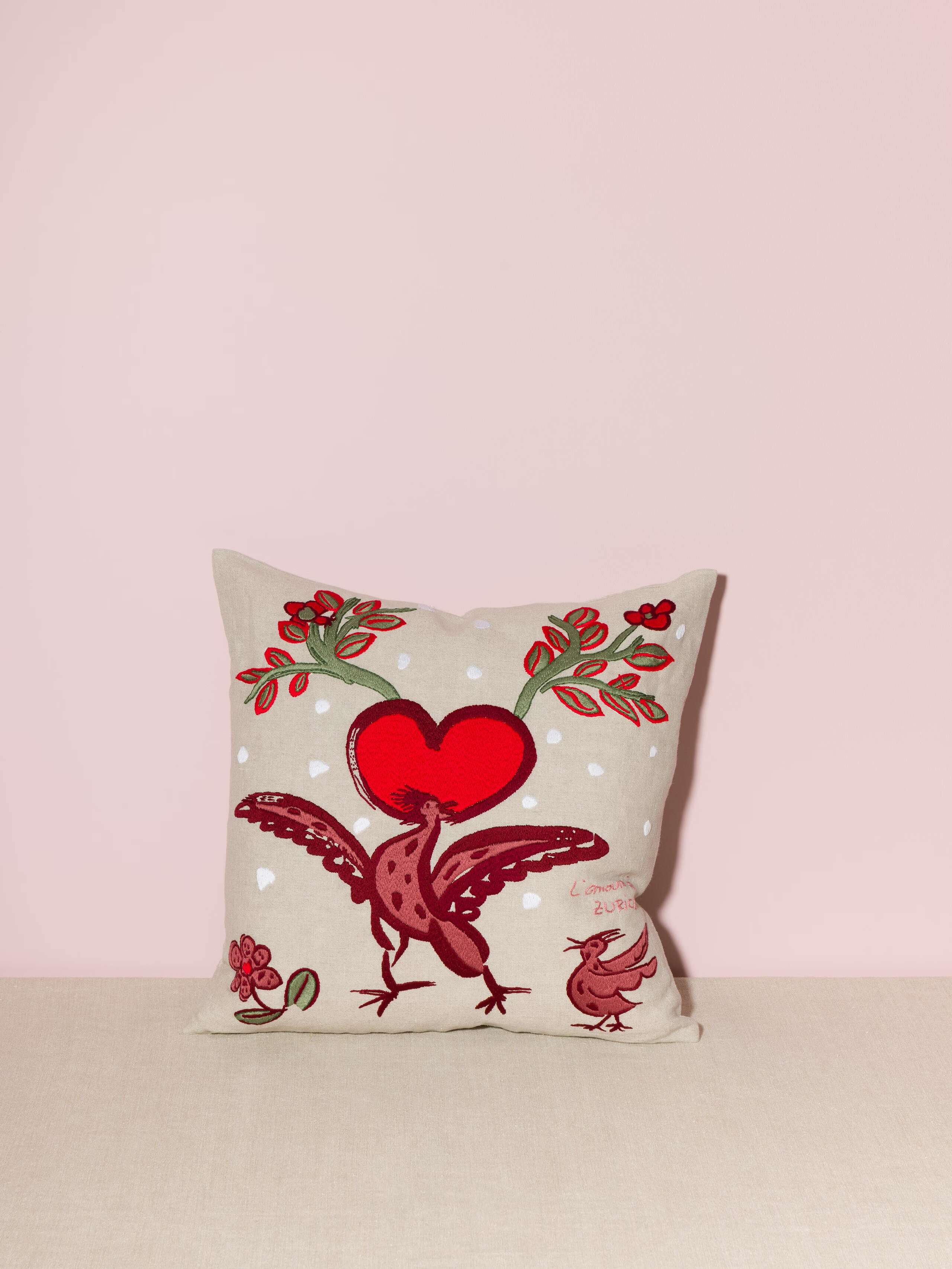 L'amour à Zurich pillow cover Beige linen embroidered
