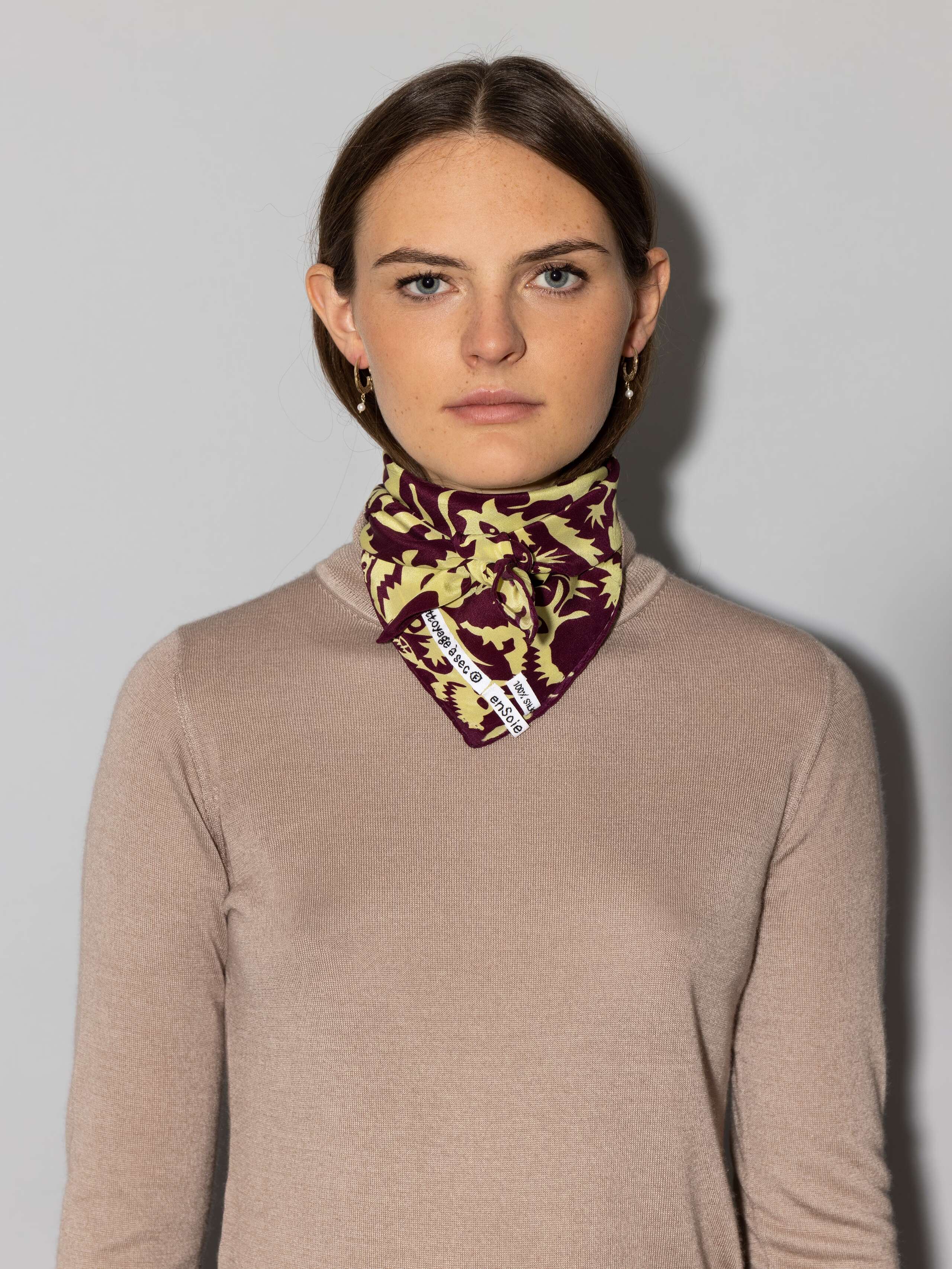 Monster foulard, Aubergine Lime