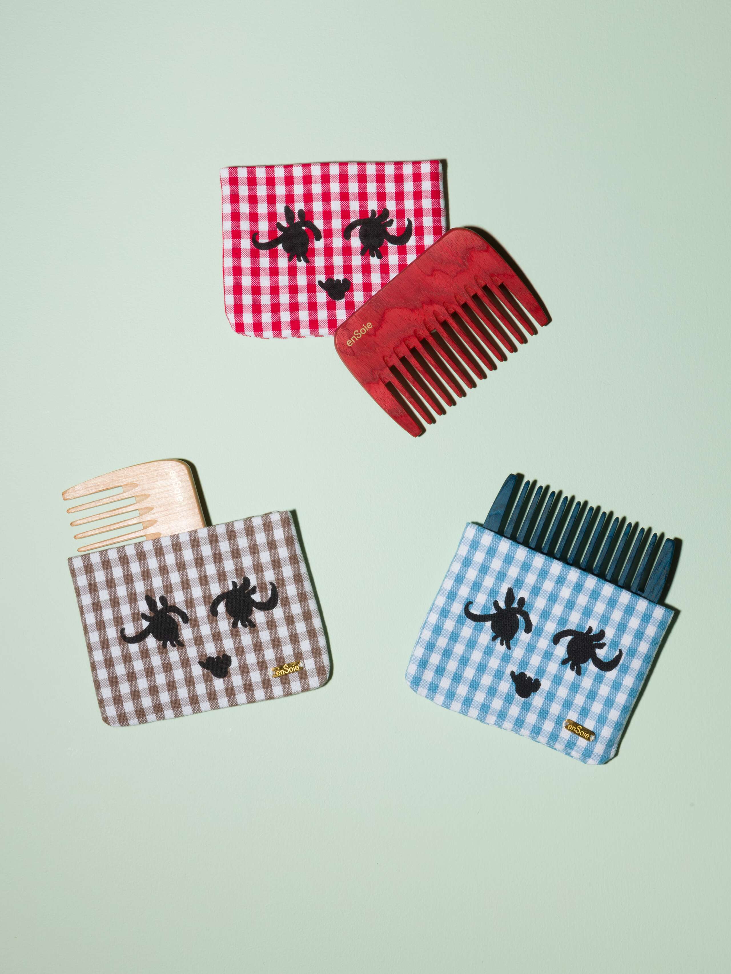 Chiara wood comb with cotton case various colours vichy