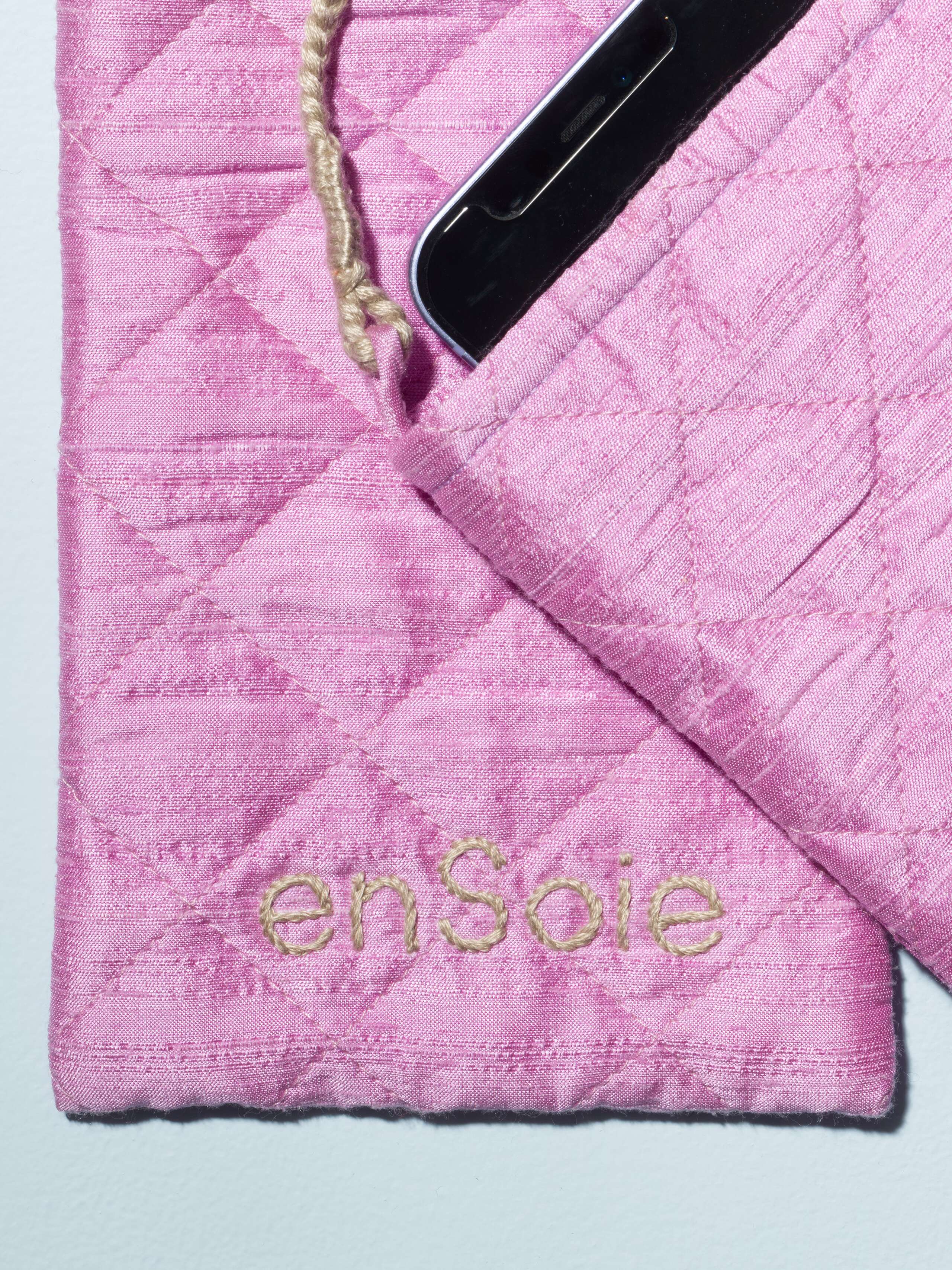 Fran phone bag quilted doupion silk, light purple