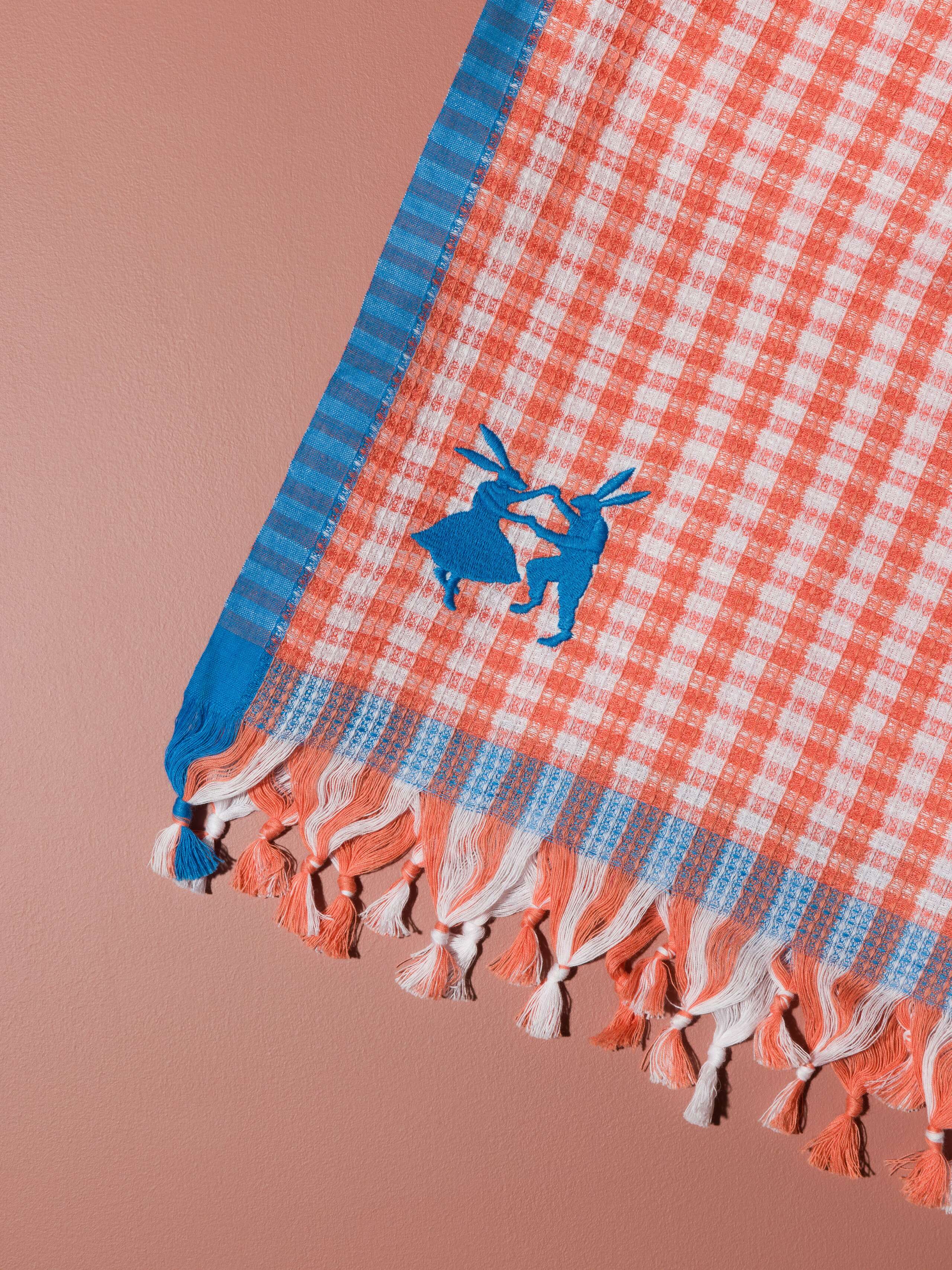 Picture of a detail of a pink bath towel